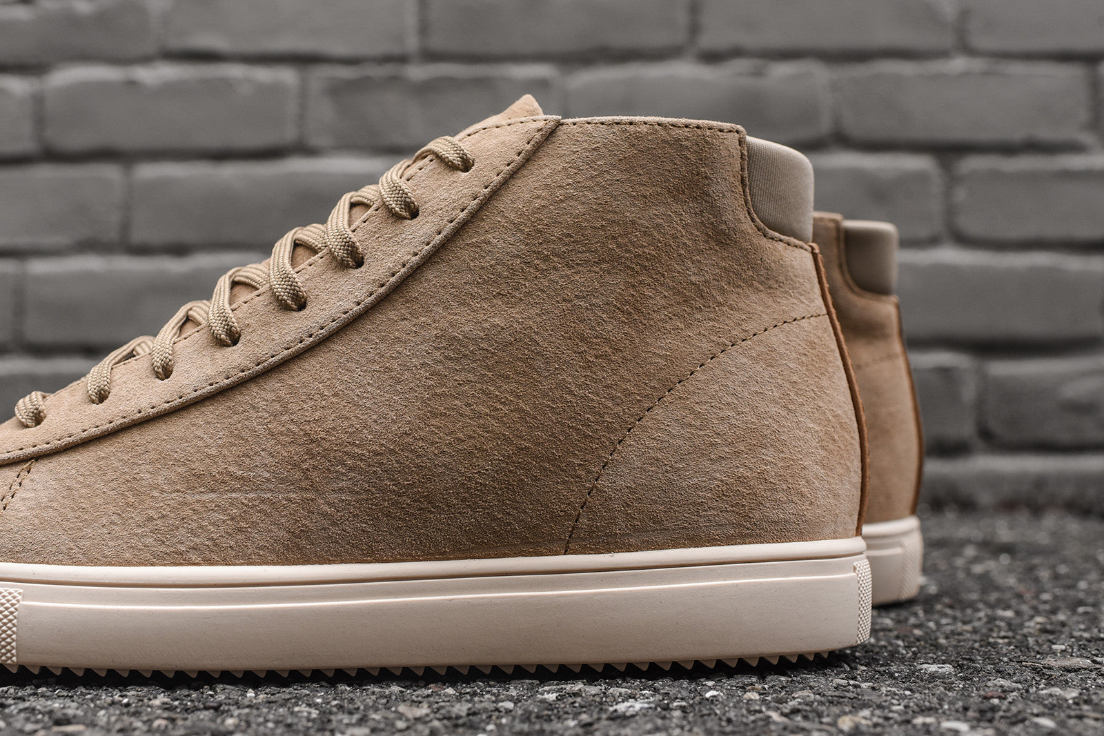 Clae Bradley Mid - Tan