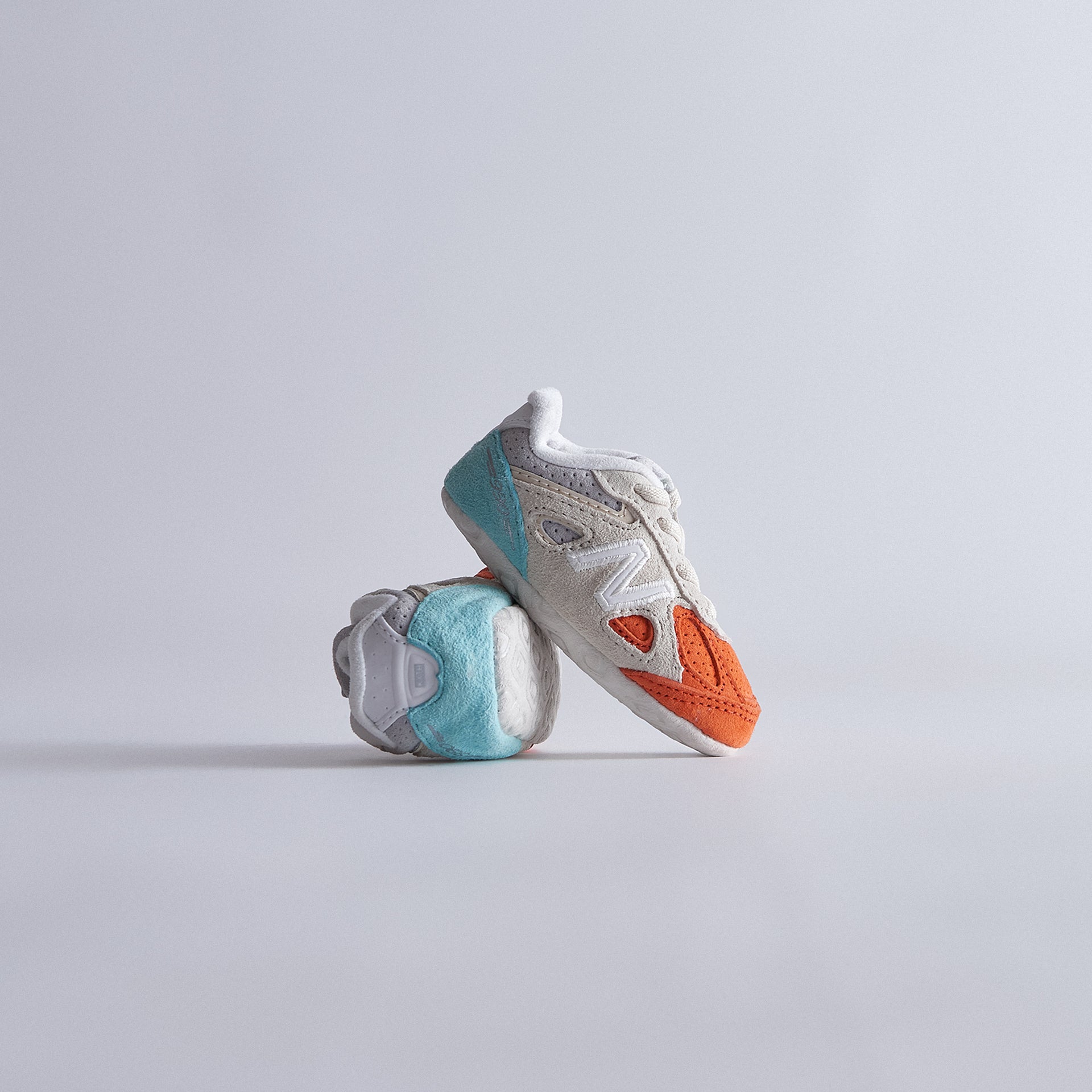 Ronnie Fieg for New Balance 990v4 Crib - Cyclades