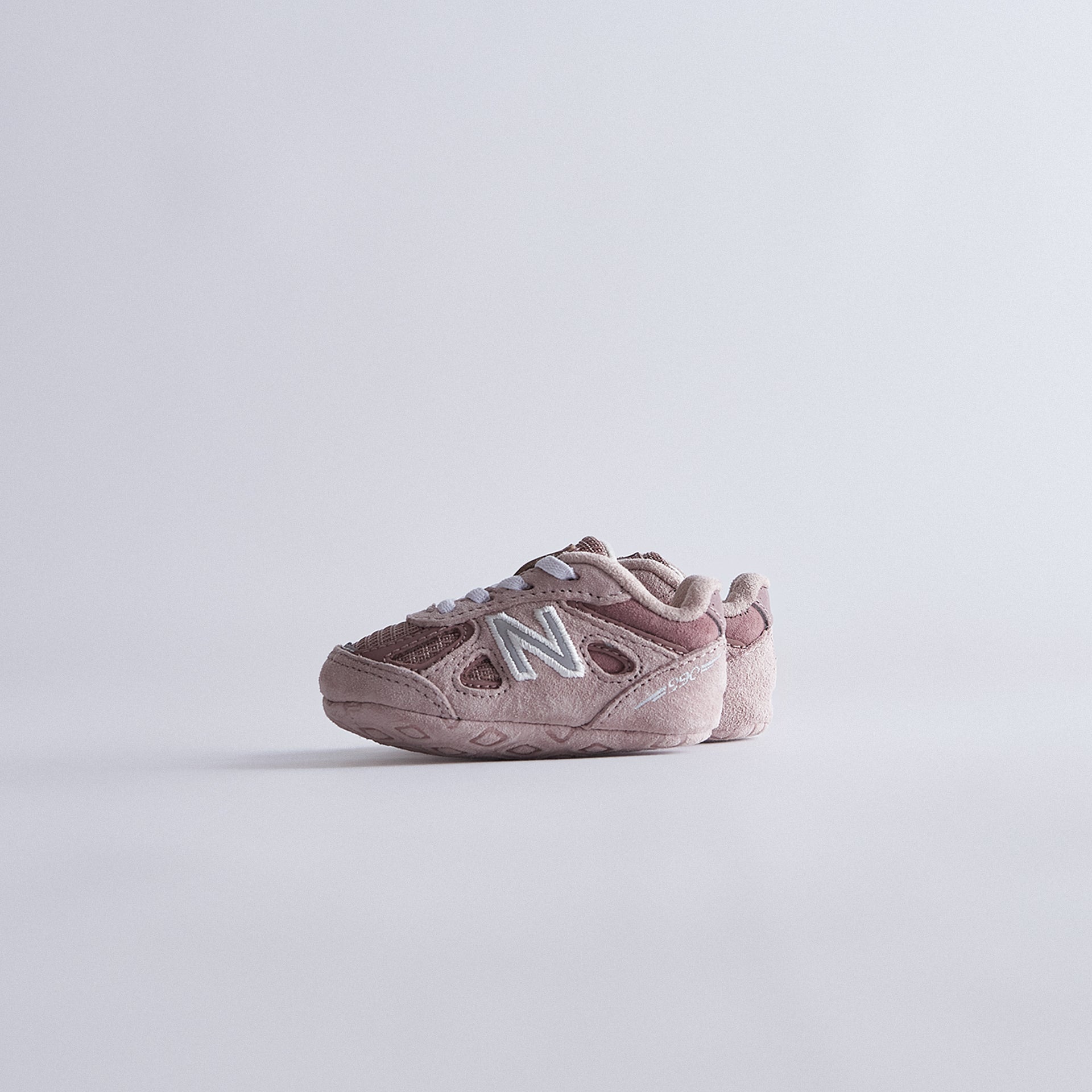 Ronnie Fieg for New Balance 990v4 Crib - Dusty Rose