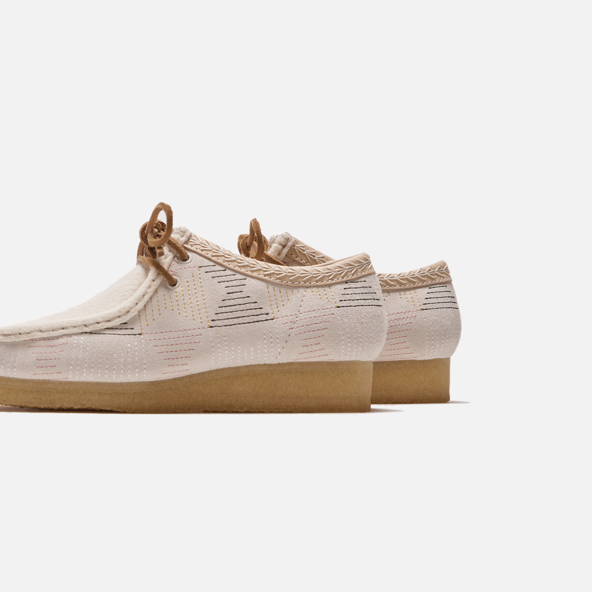 Clarks Wallabee - Off White Hairy