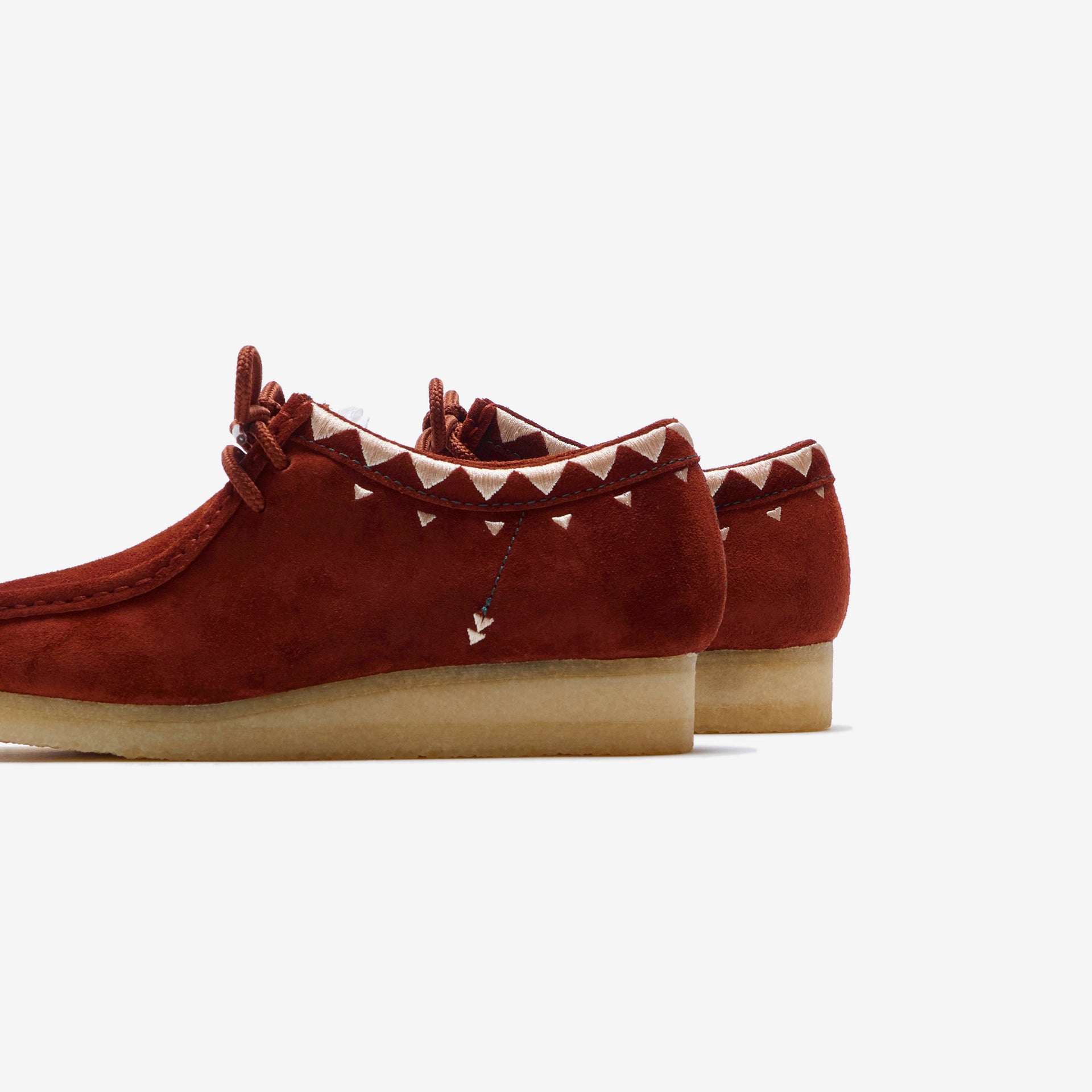 Clarks Wallabee Low - Auburn