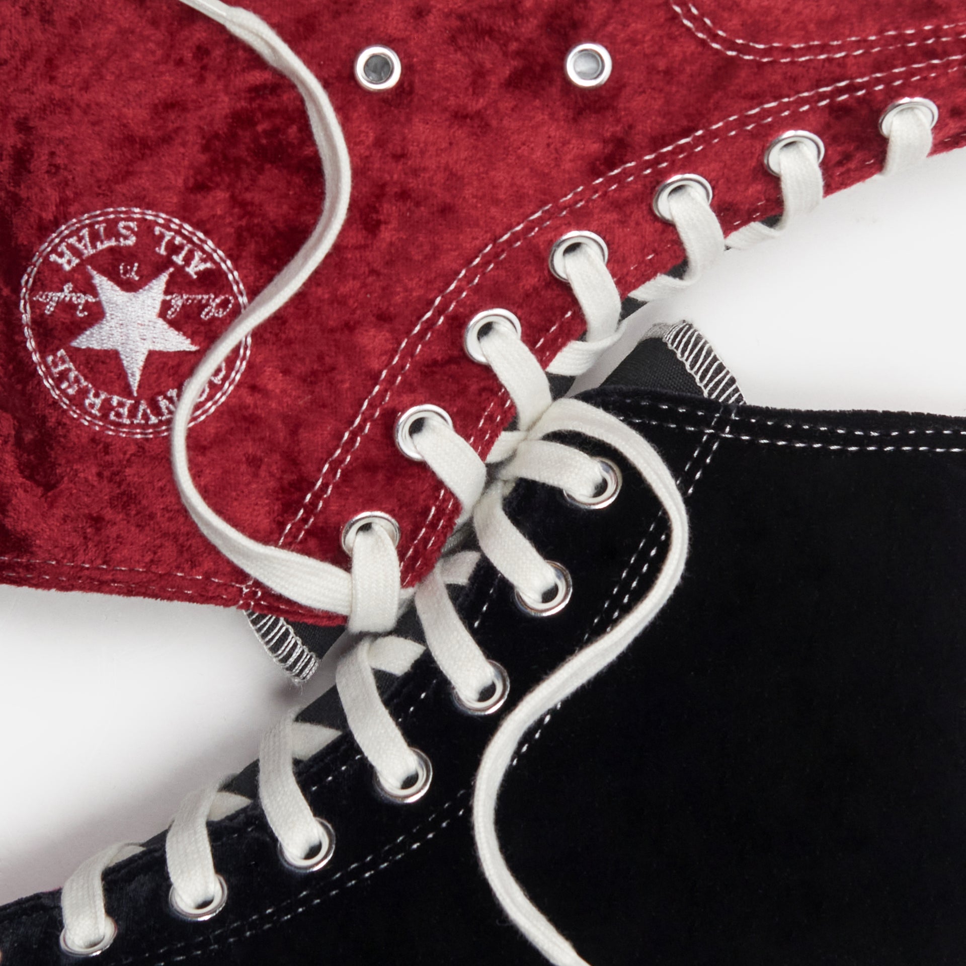 Converse Chuck 70 Beyond Retro Velvet - Black / Red / Egret