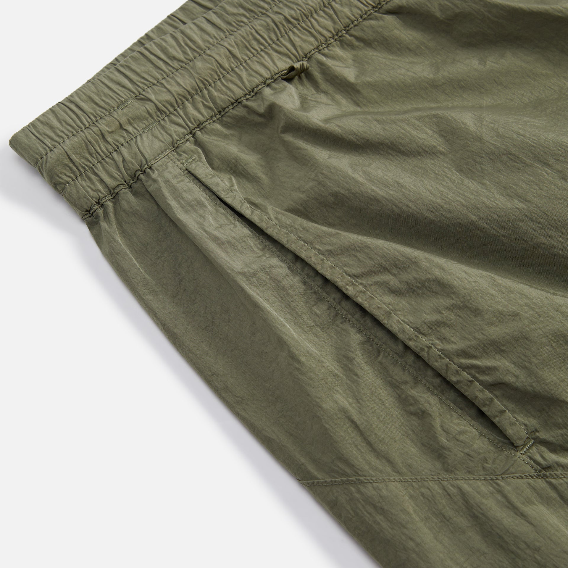 CP Company Chrome-R Zipped Shorts - Bronze Green