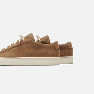 Common Projects Achilles Low Waxed Suede - Tan
