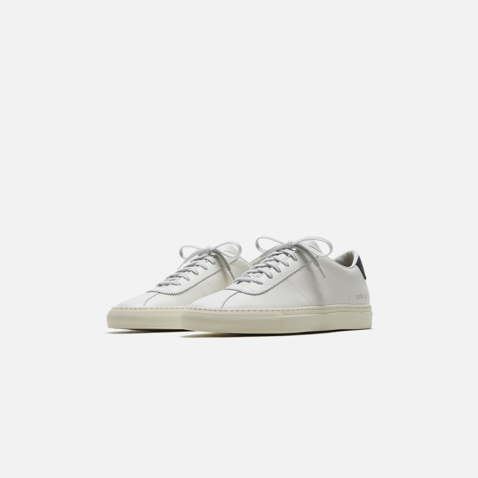 COMMON PROJECTS ホワイトスニーカー Common Projects Tennis 77 - White / Black – Kith