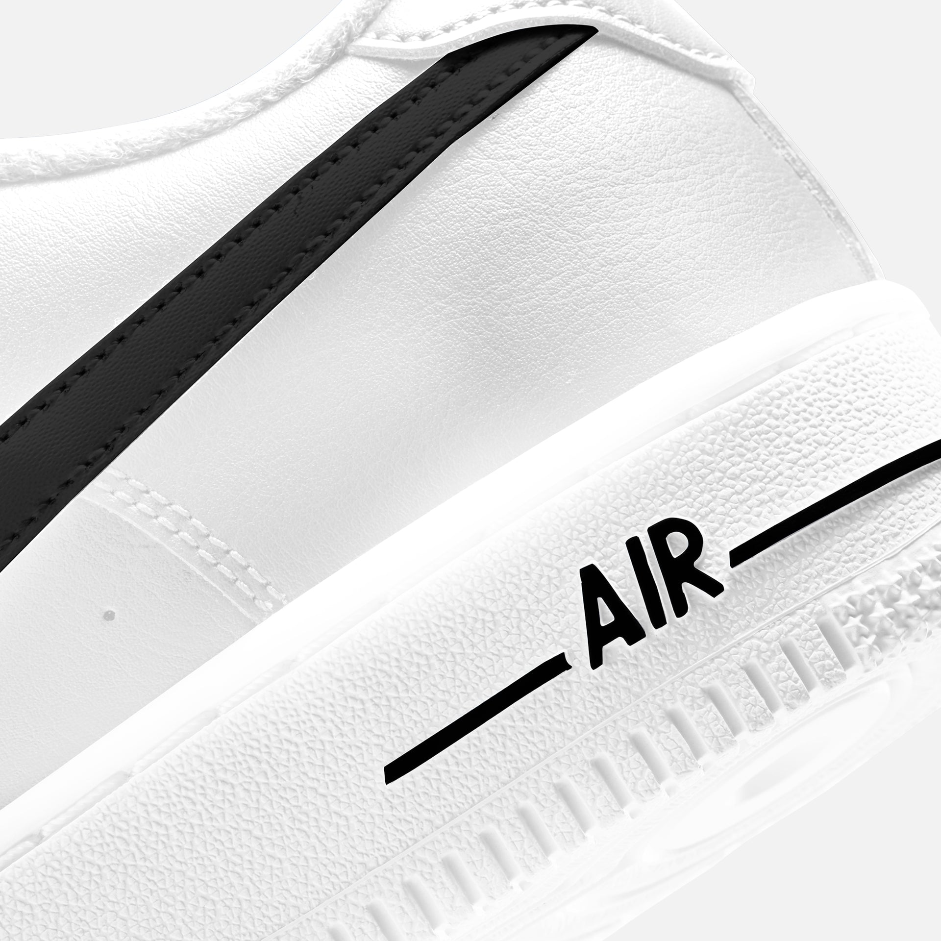 Nike Grade School Air Force 1 - White / Black