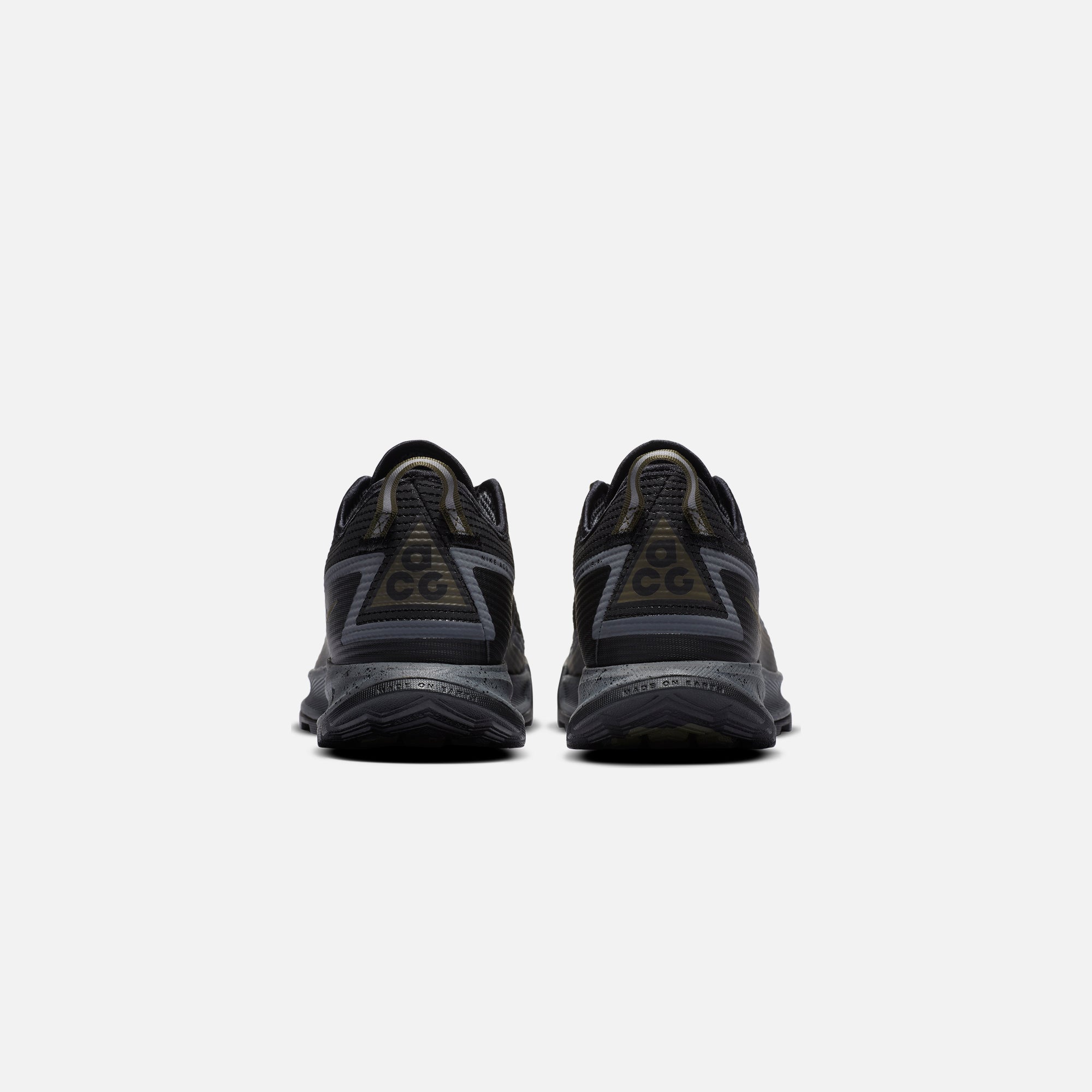 Nike ACG Air Nasu - Black / Cargo Khaki – Kith