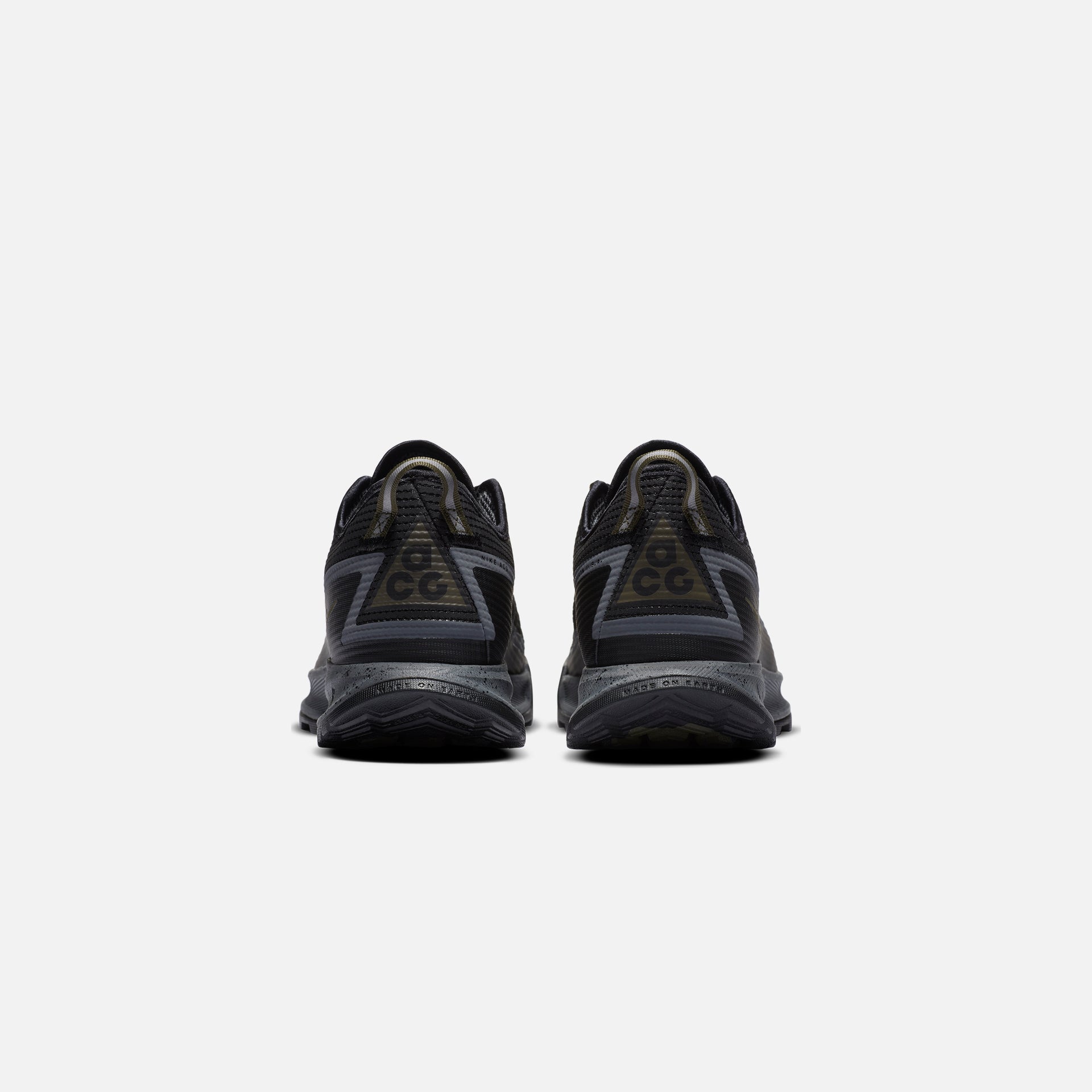Nike ACG Air Nasu - Black / Cargo Khaki