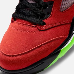Nike Air Jordan 5 Retro SE - Varsity Maize / Solar Orange / Court Purple