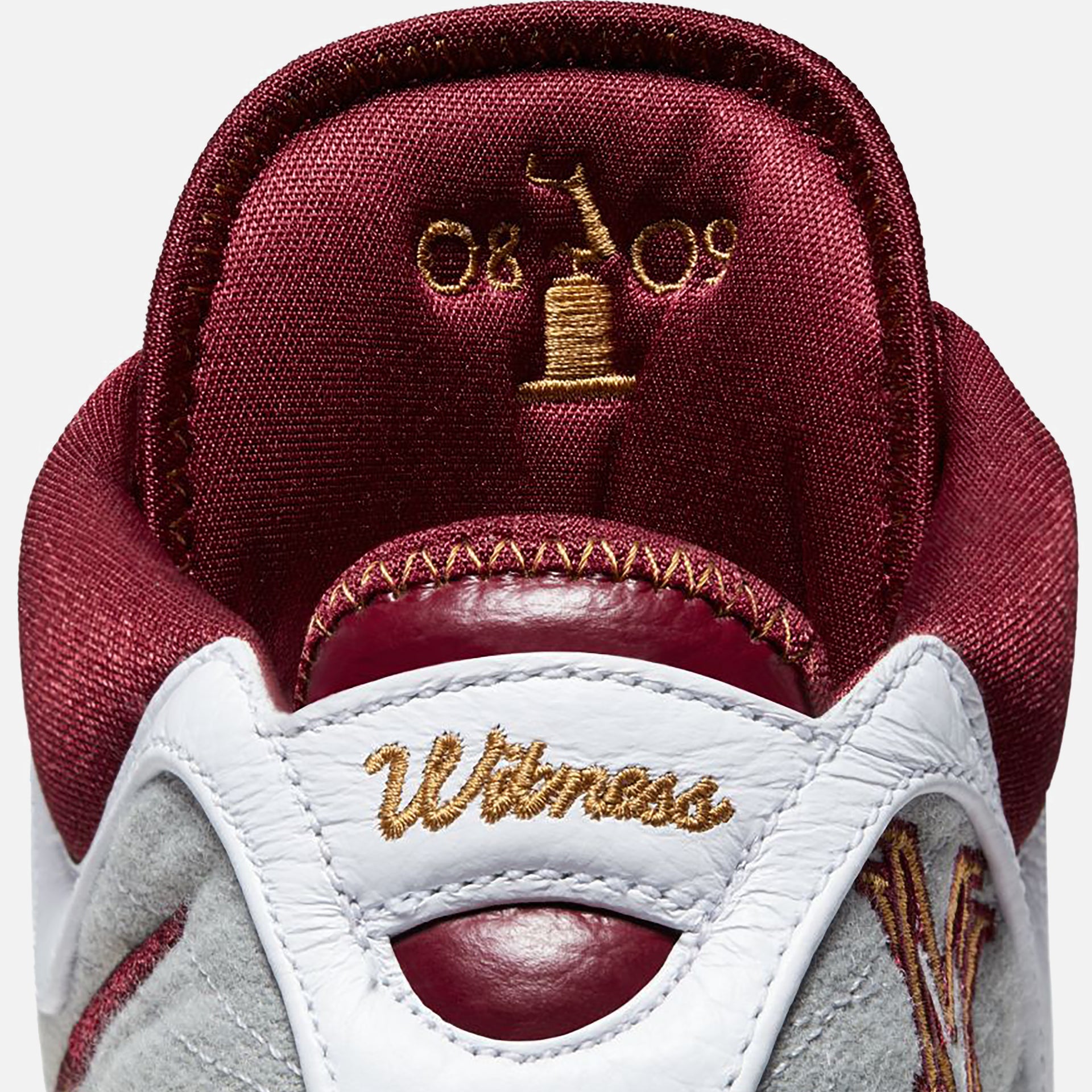 Nike LeBron VII QS - White / Red
