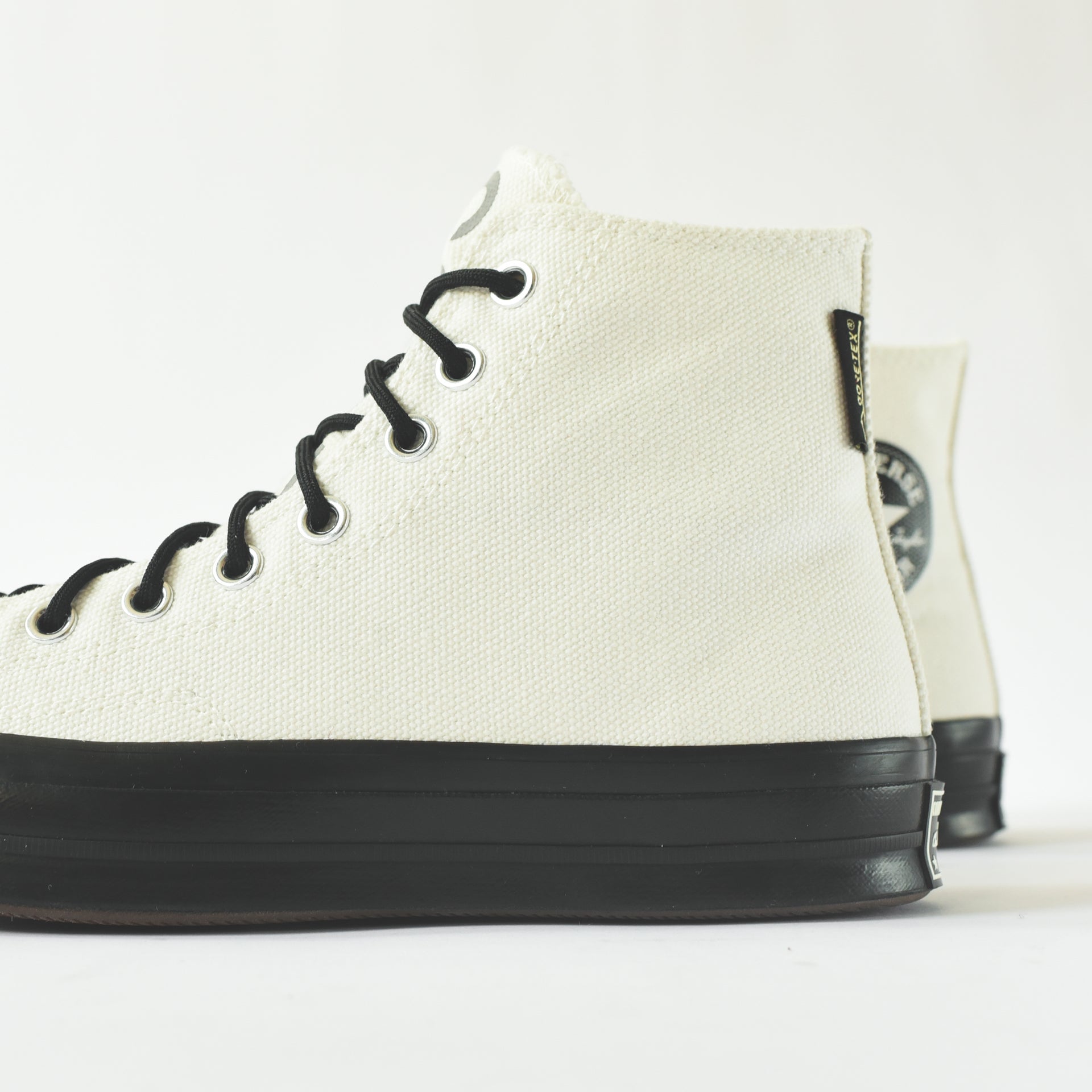 Converse x GORE-TEX Chuck '70 High - White / Black