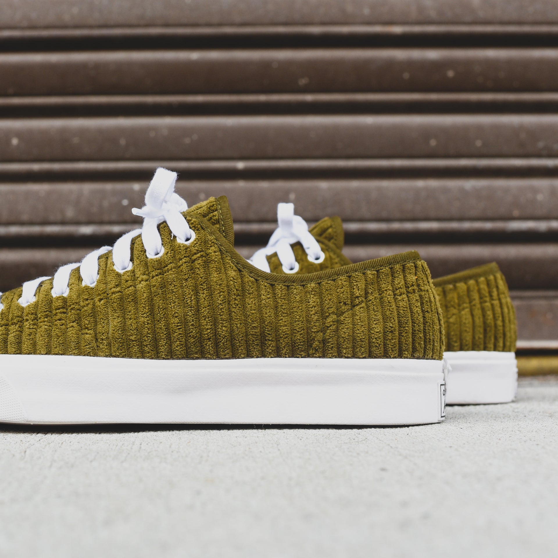 Converse Jack Purcell Widewale Cord Ox - Surplus Olive / White