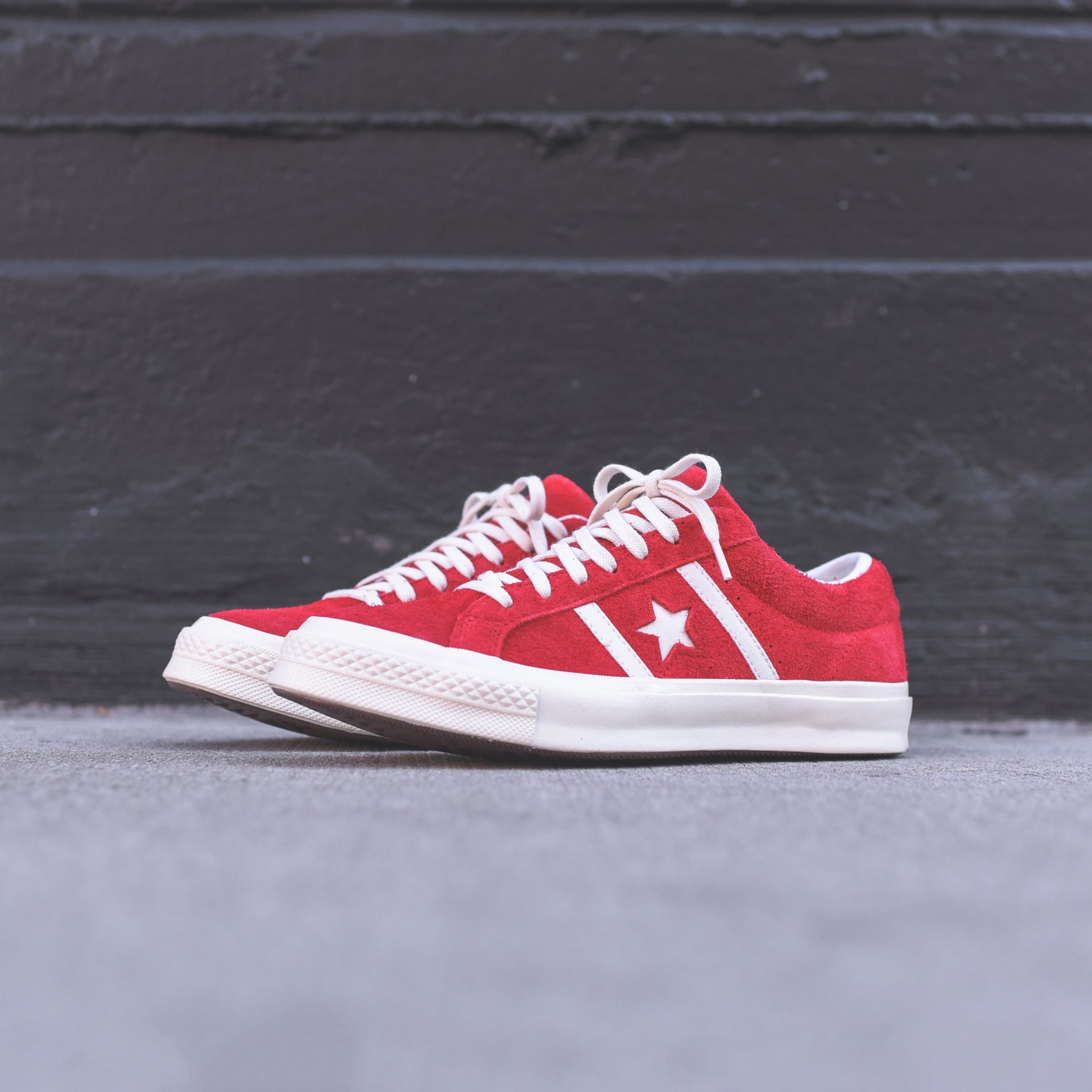 Converse Academy Ox - Enamel Red / Egret