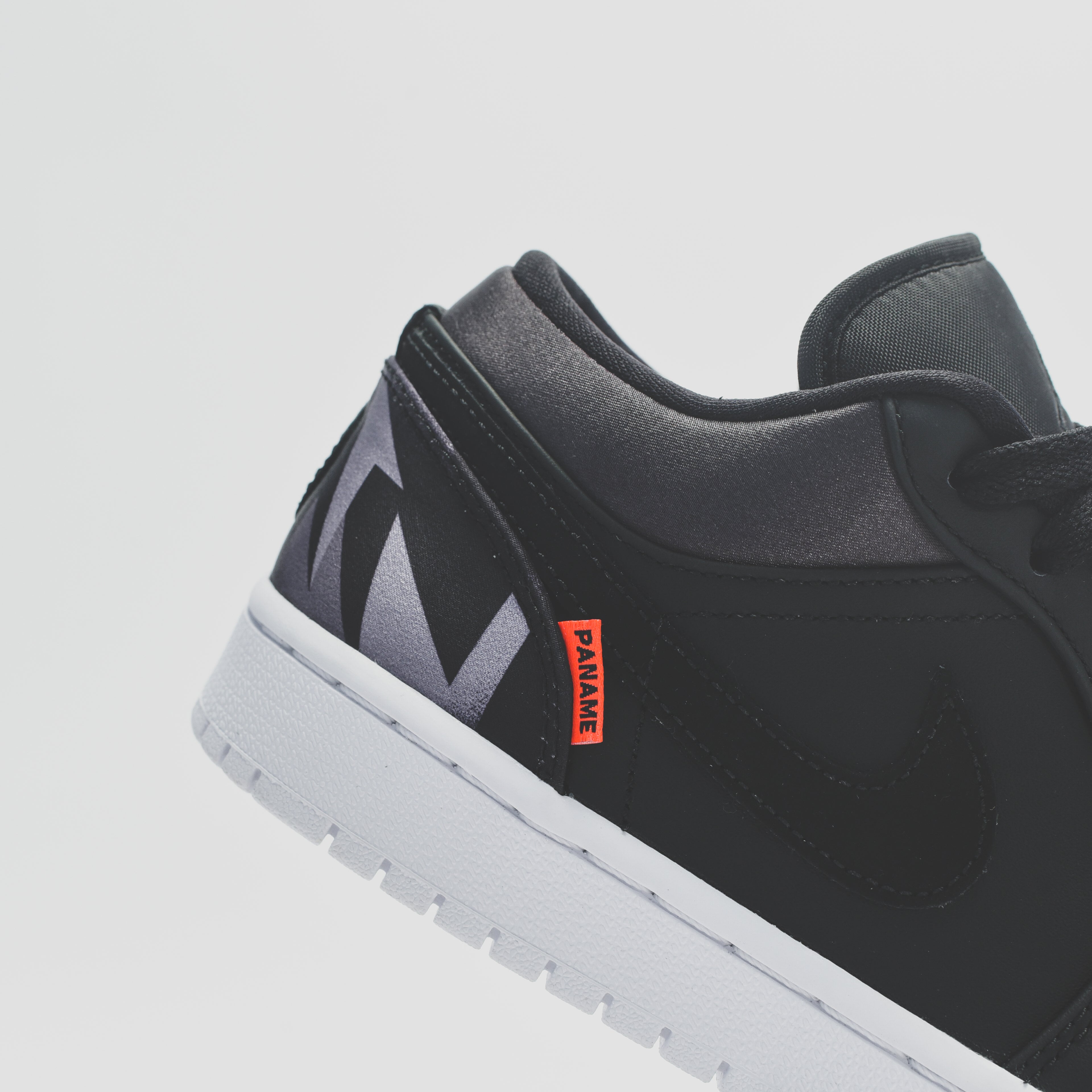 Nike Air Jordan 1 Paris Saint-Germain - Black / Dark Grey