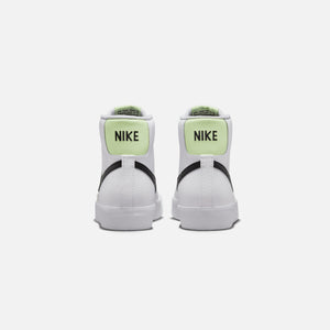 Nike Grade School Blazer Mid `77 - White / Black / Barely Volt