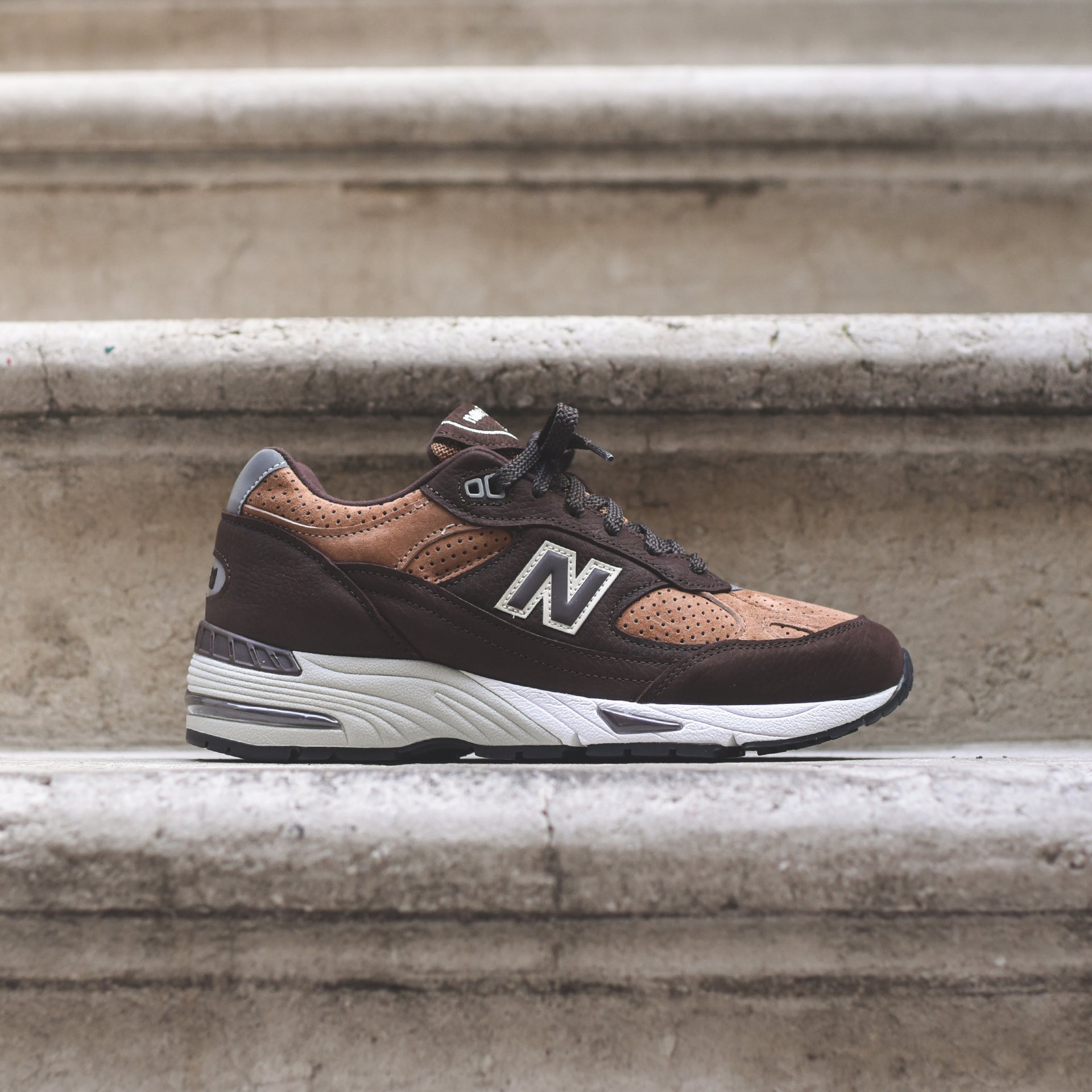 New Balance ML 991 VI - Dark Brown / Tan