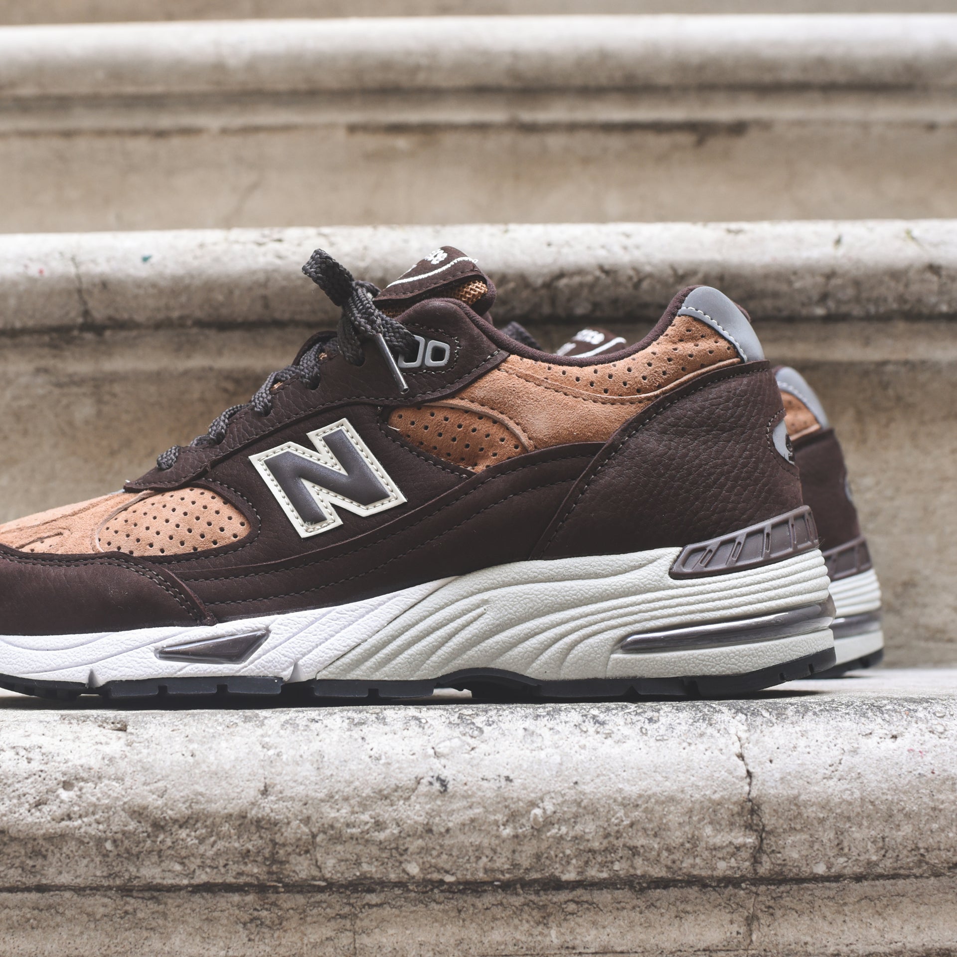 New Balance ML 991 VI - Dark Brown / Tan