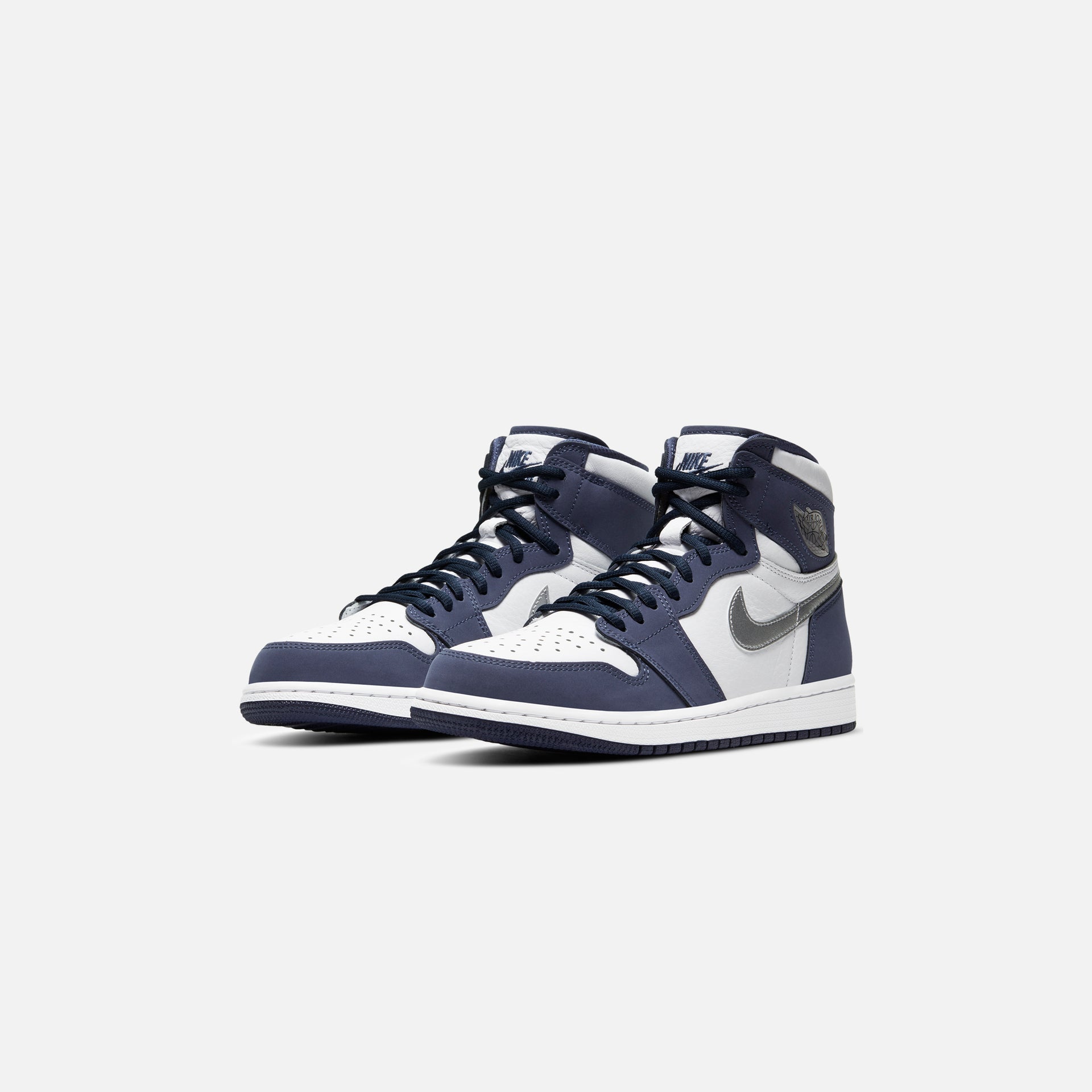 Nike Air Jordan 1 Retro High OG - White / Metallic Silver / Midnight