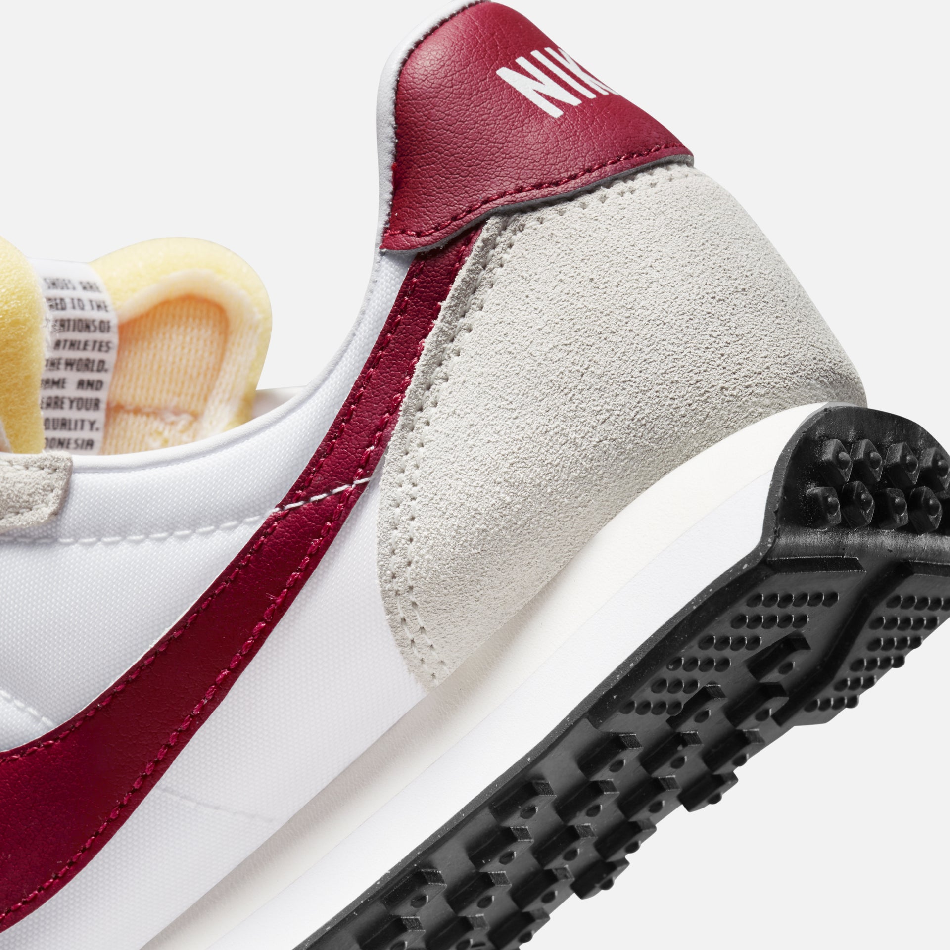 Nike Grade School Waffle Trainer 2 - White / Gym Red / Black / Bright Crimson