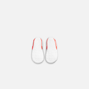 Nike Crib Air Max 90 QS - White / Black / Cool Grey / Radiant Red