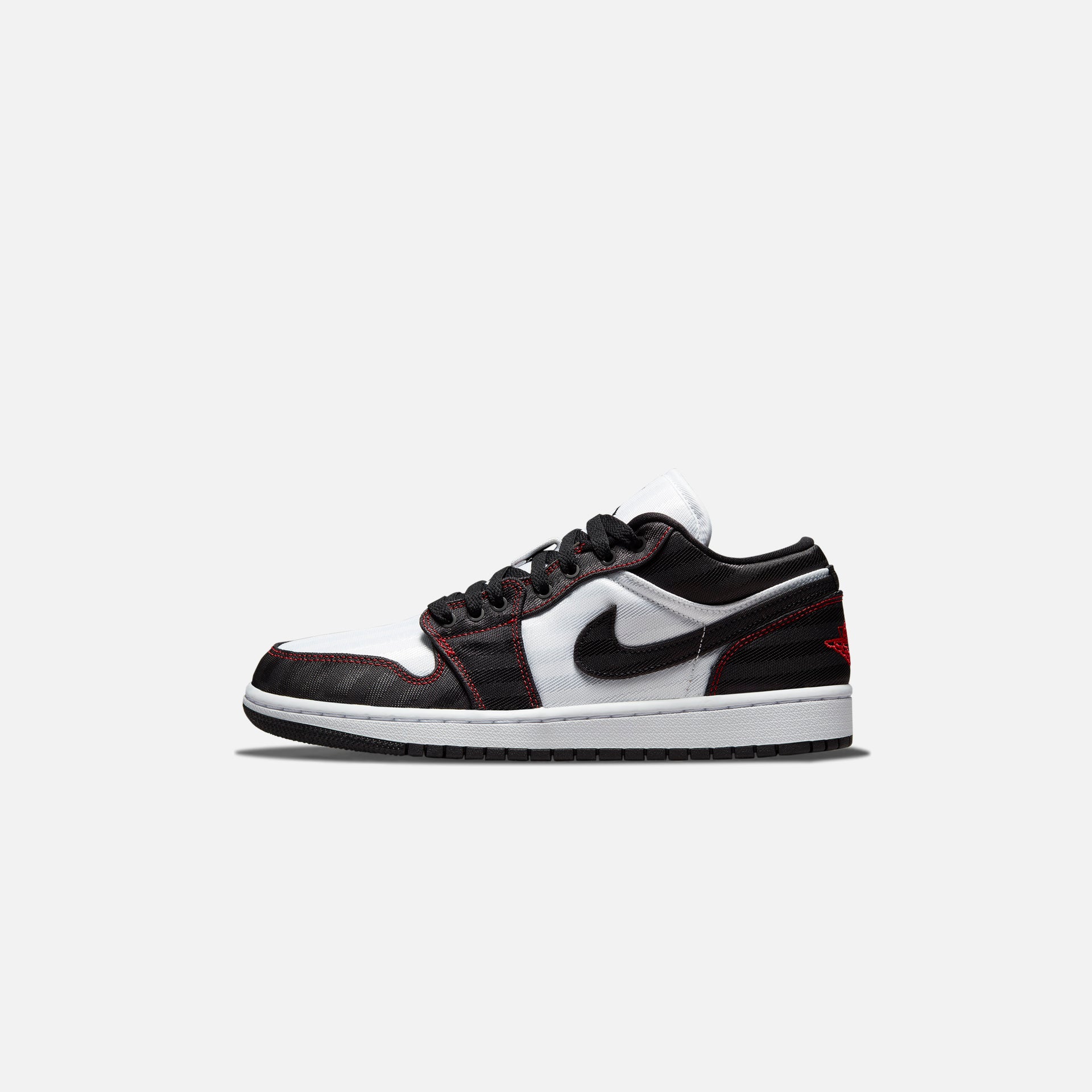 Nike WMNS Air Jordan 1 Low SE Utility - White / Black / Gym Red