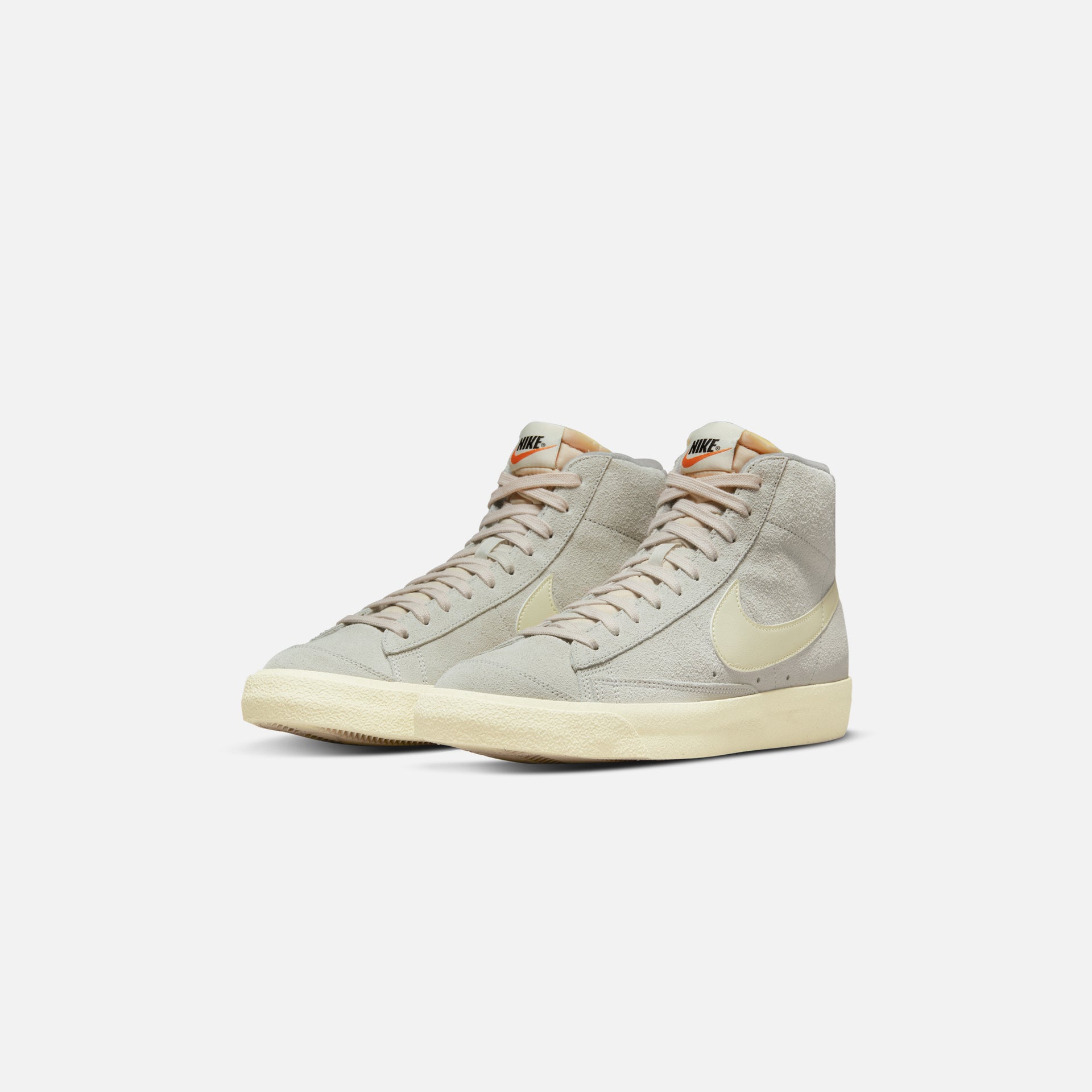 Nike Blazer Mid `77 Premium - Vintage Light Bone / Medium Grey / Alpha Orange / Coconut Milk