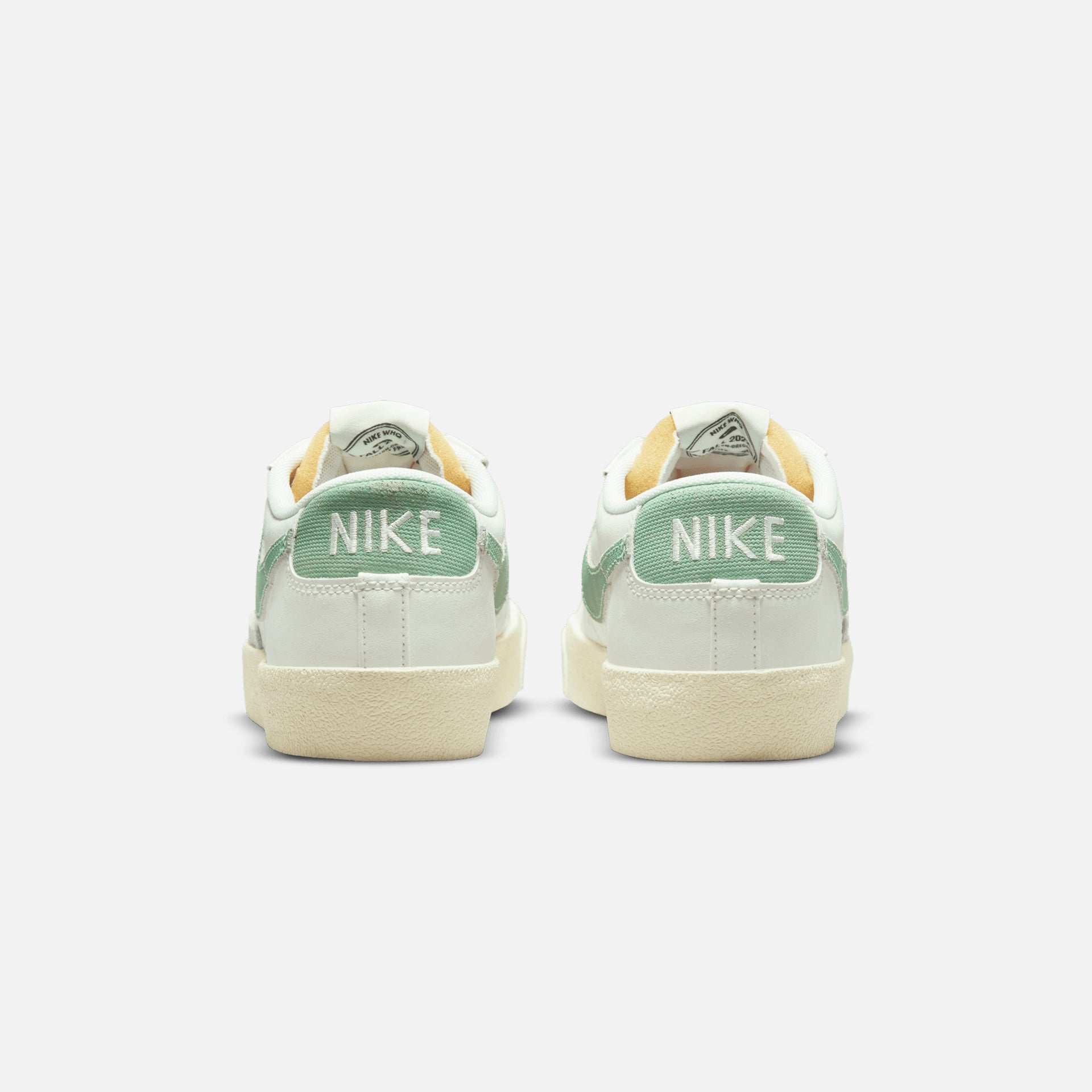 Nike Blazer Low `77 Jumbo - Sail / Alpha Orange / Enamel Green