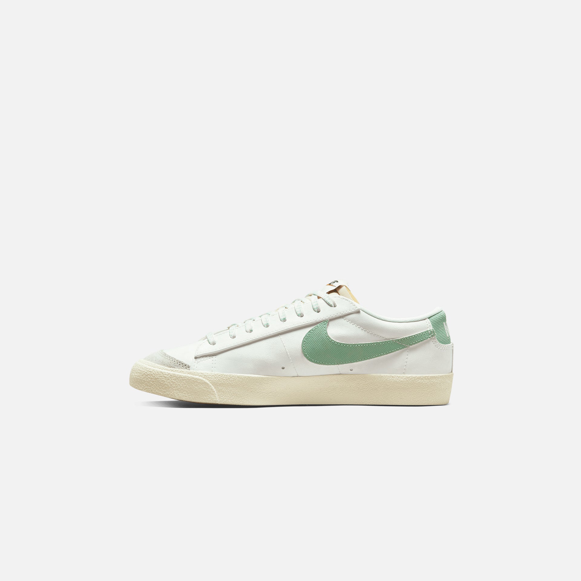 Nike Blazer Low `77 Jumbo - Sail / Alpha Orange / Enamel Green