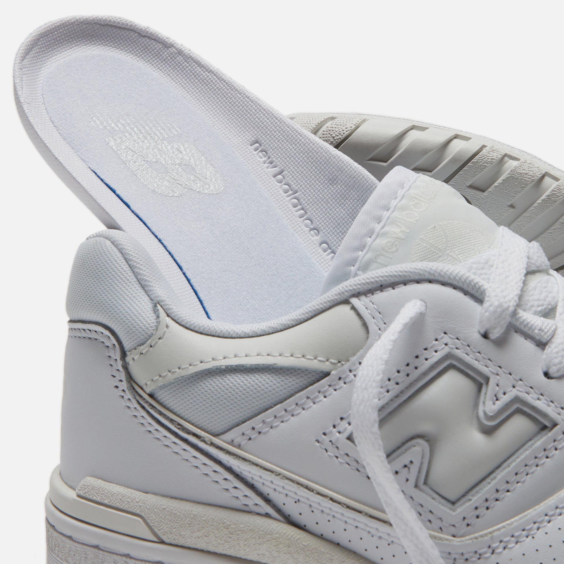 New Balance 550 - White / Grey Toe