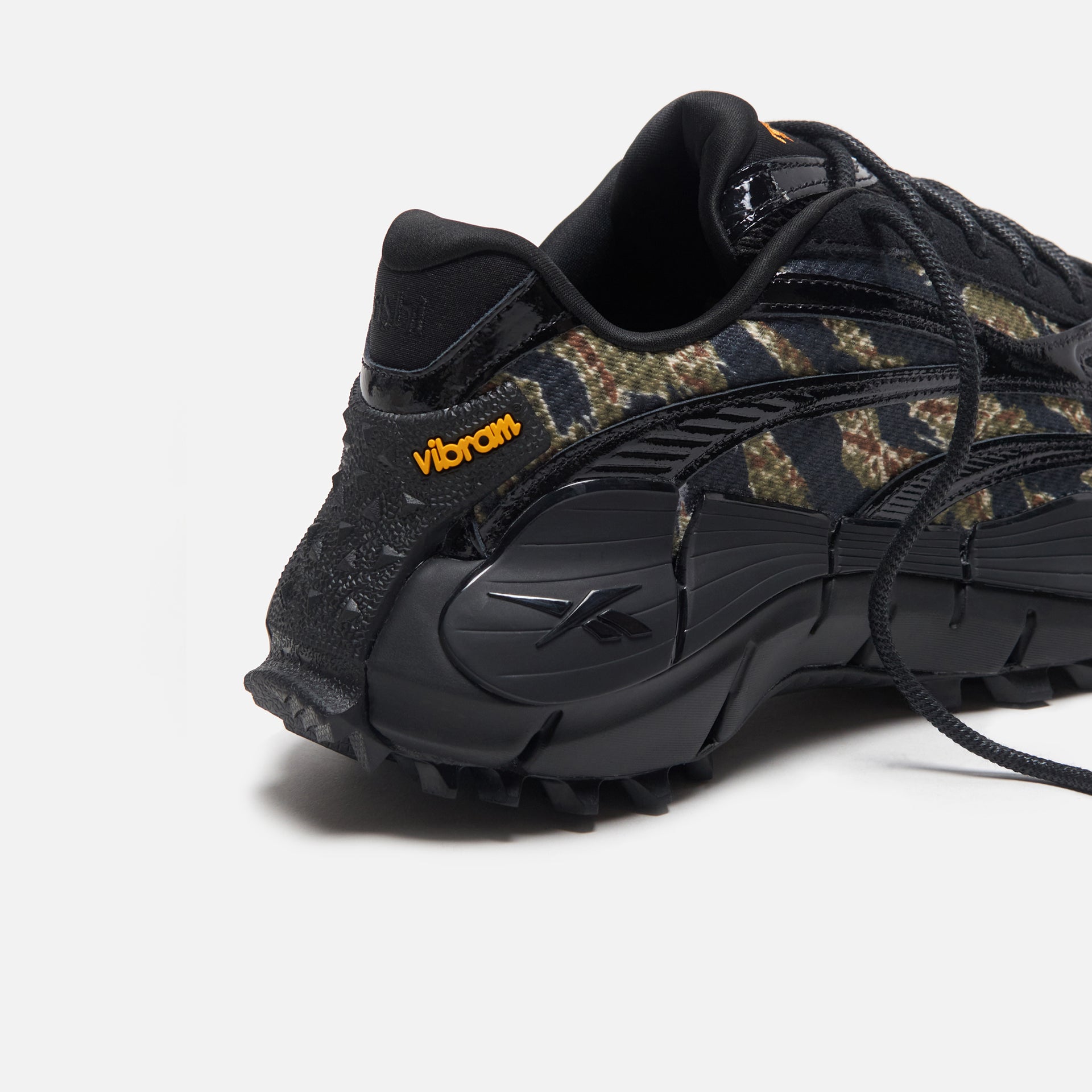 Reebok x Maharishi Zig Kinetica 2.5 Core - Black / High Vis Orange / Warm Olive