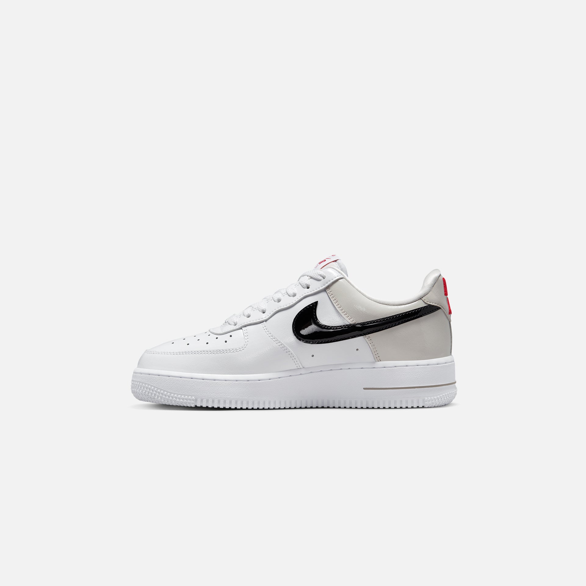 Nike WMNS Air Force 1 `07 - Light Iron Ore / Black / White / University Red