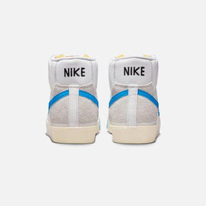 Nike Blazer Mid `77 Pro Club - White / Photo Blue / Beach