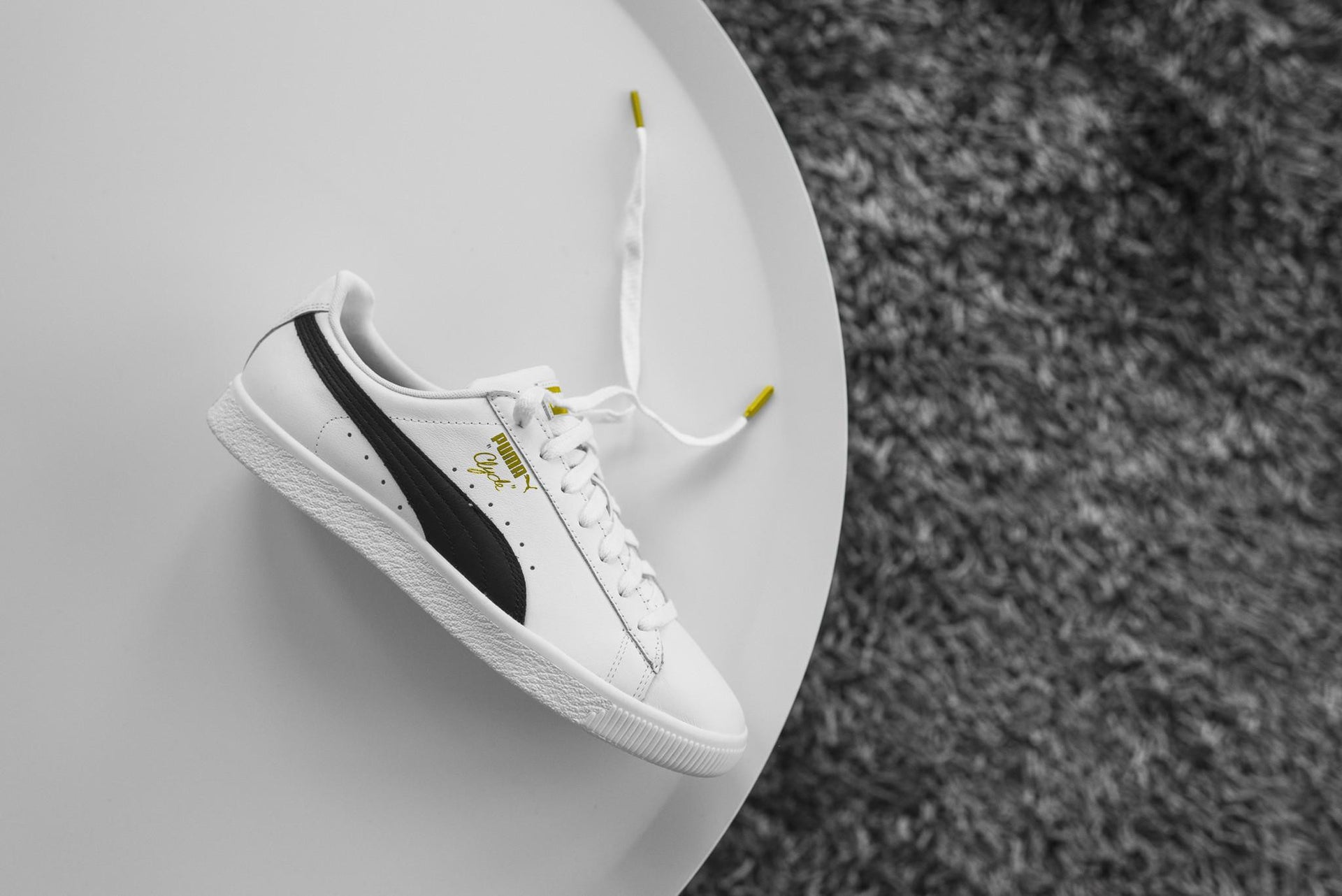 Puma Clyde Foil - White / Black / Team Gold