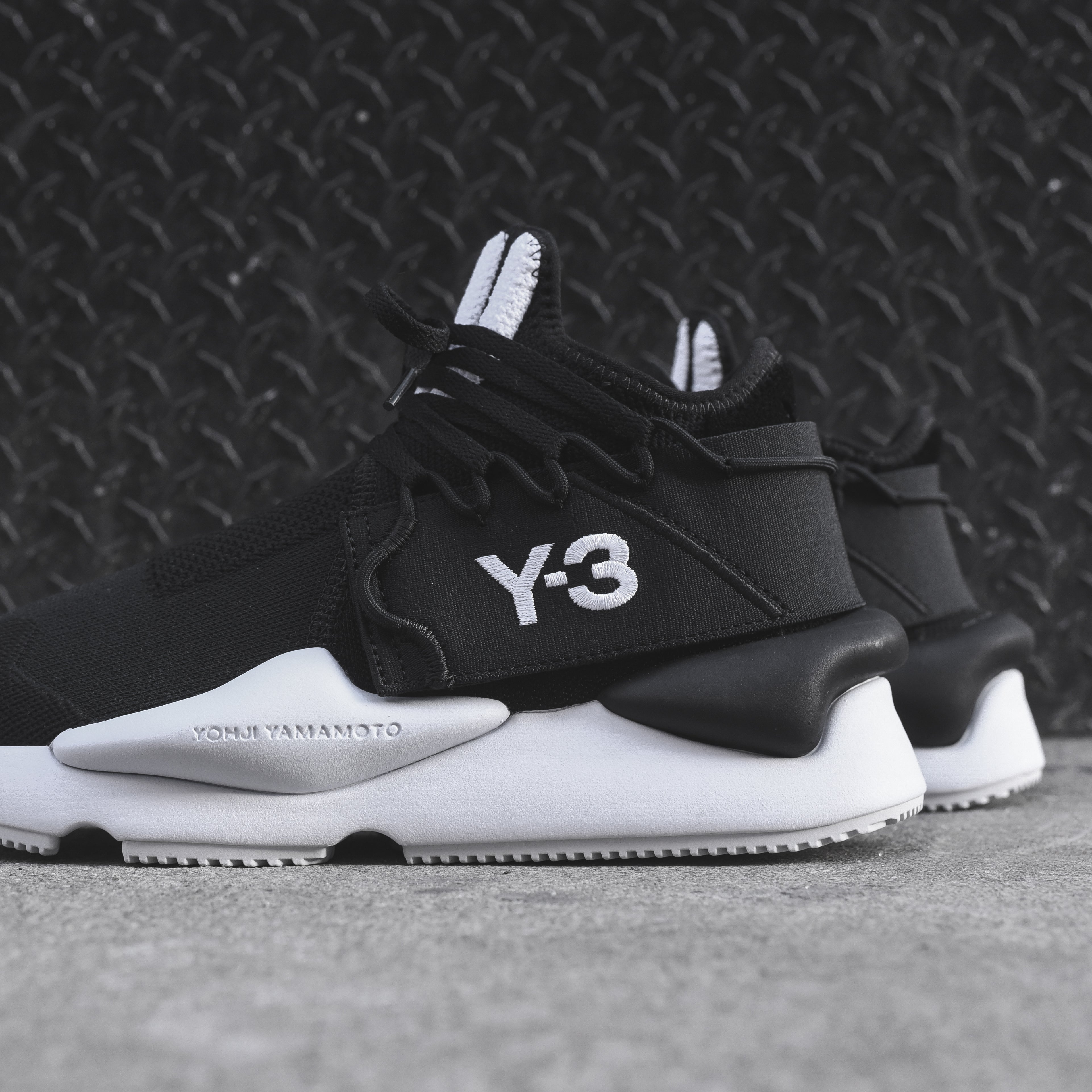 Y-3 Kaiwa Knit - Core Black / White – Kith