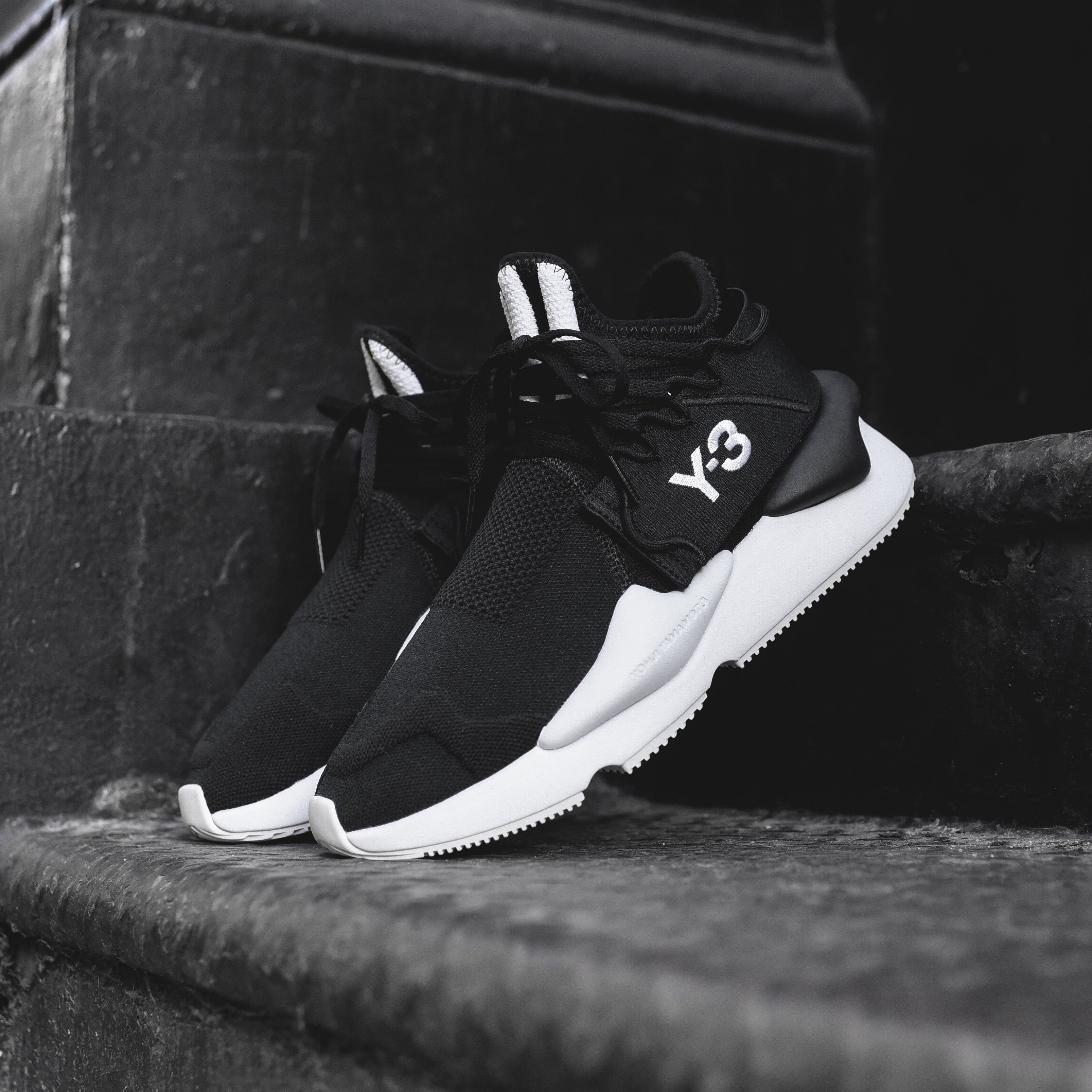 Y-3 Kaiwa Knit - Core Black / White – Kith