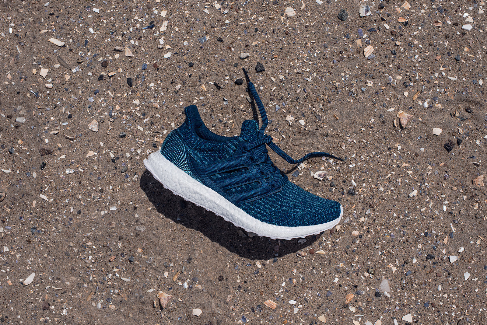 adidas x Parley UltraBoost - Night Navy / Intense Blue