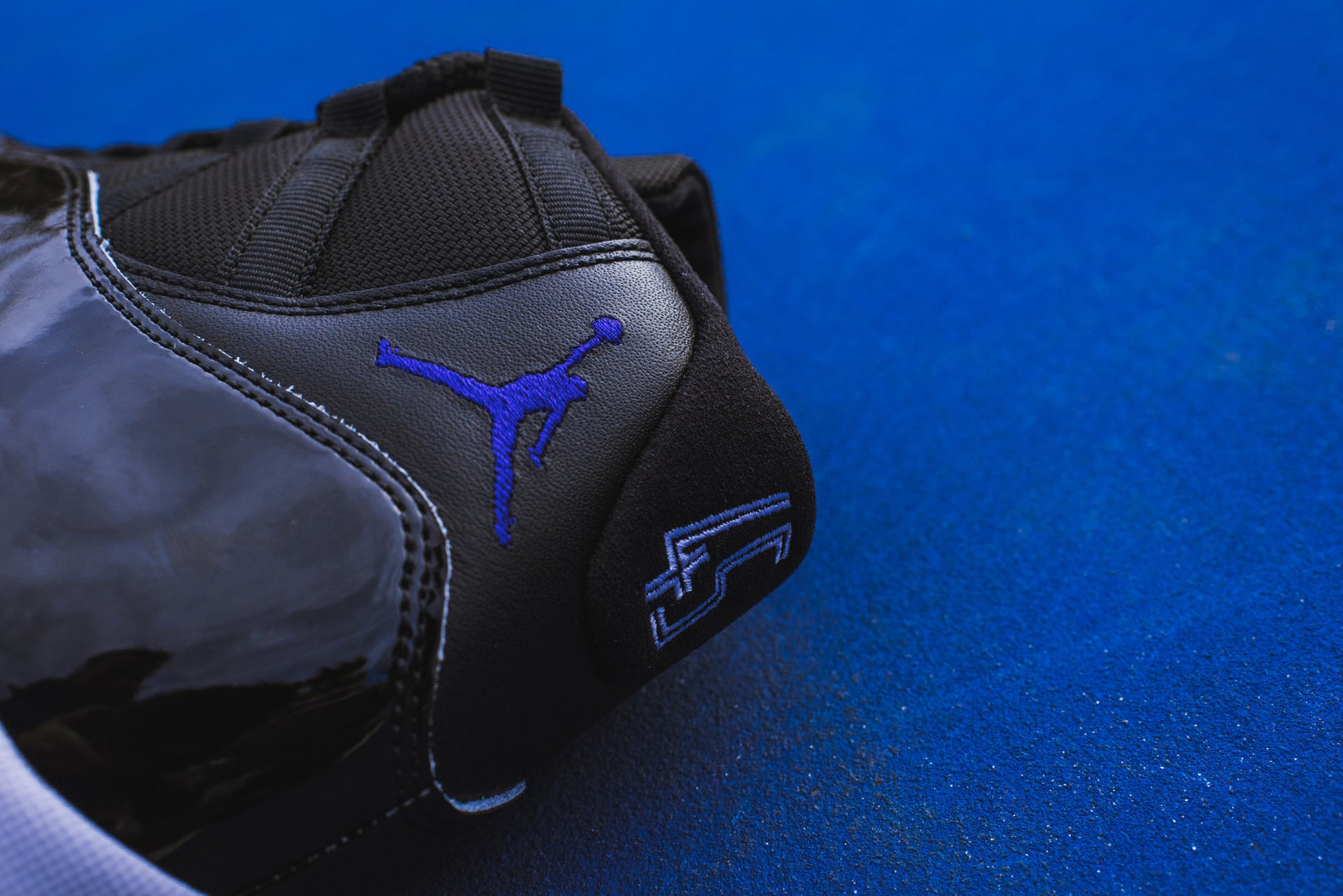Nike Air Jordan 11 Retro - Space Jam