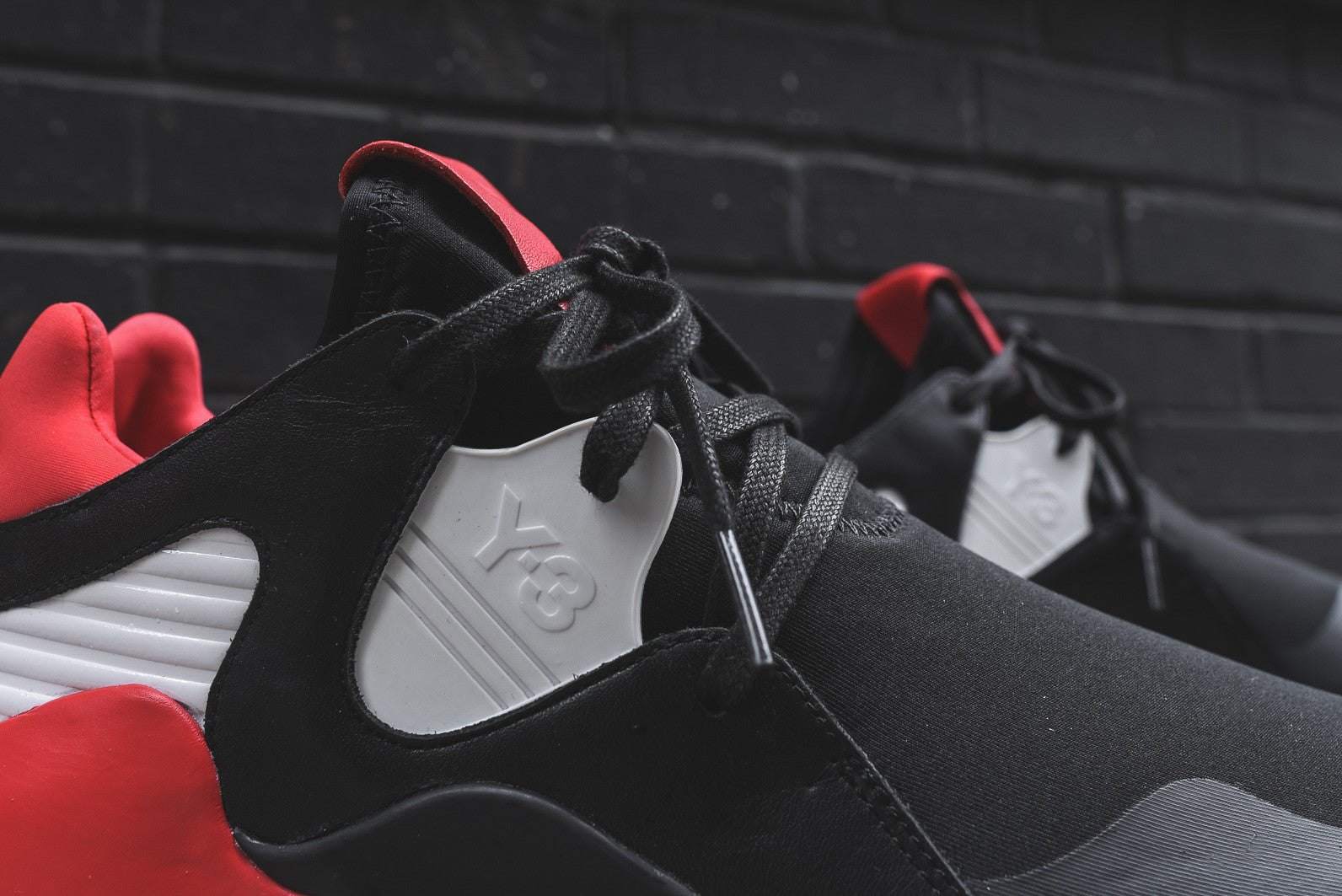 Y-3 Boost QR - Black / Roundel Red