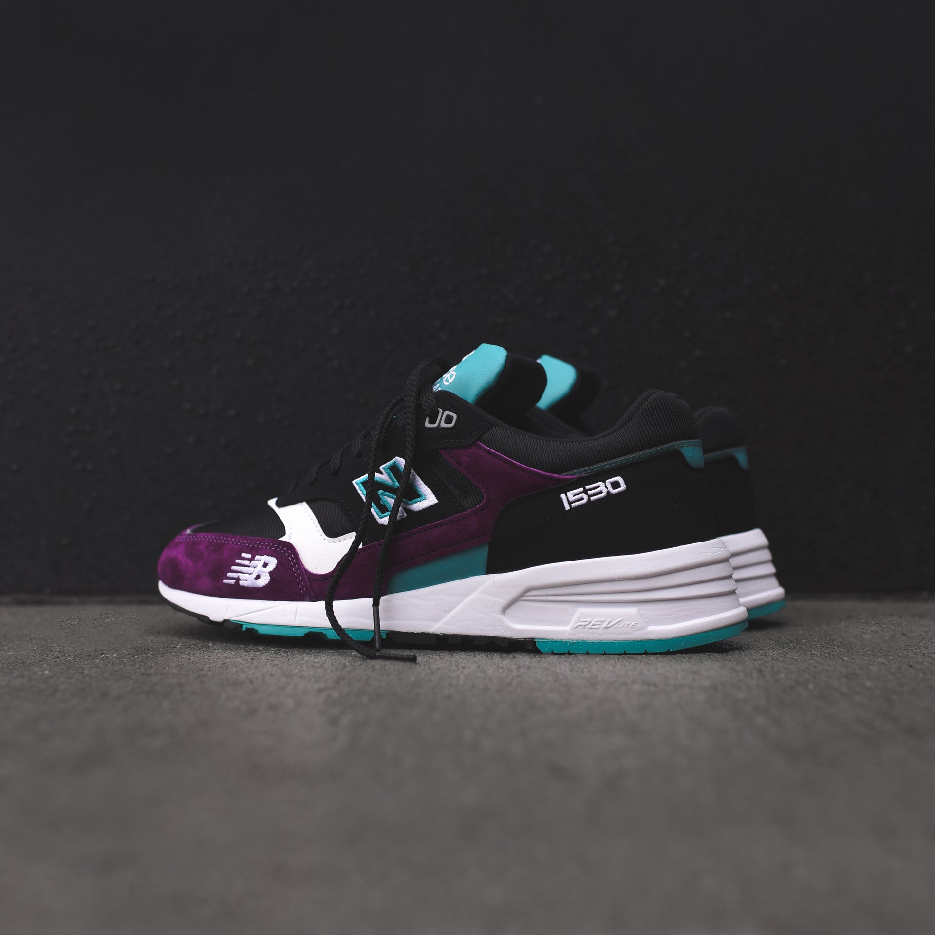 New Balance NBML1530V1 - Black / Purple