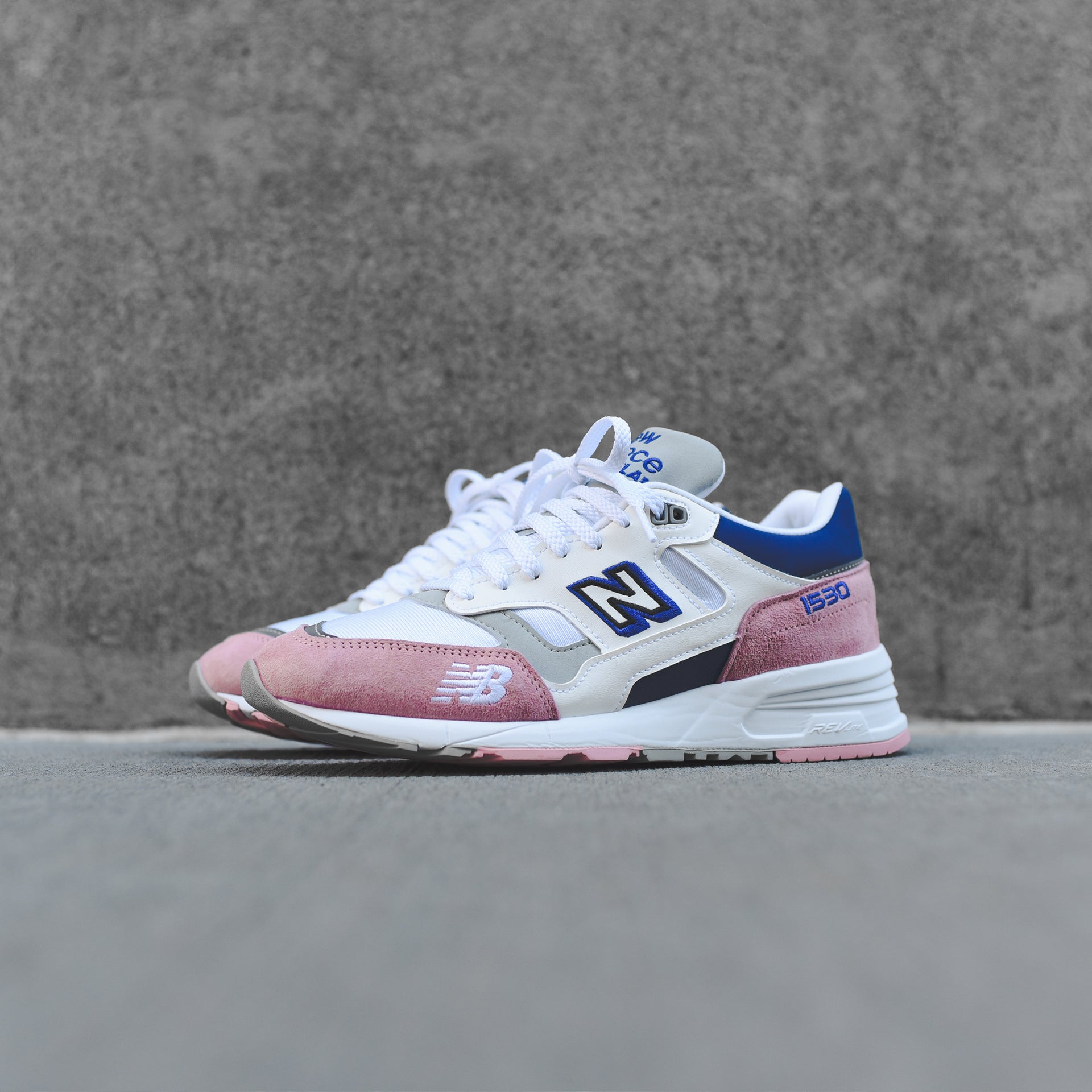 New Balance NBML1530V1 - White / Pink