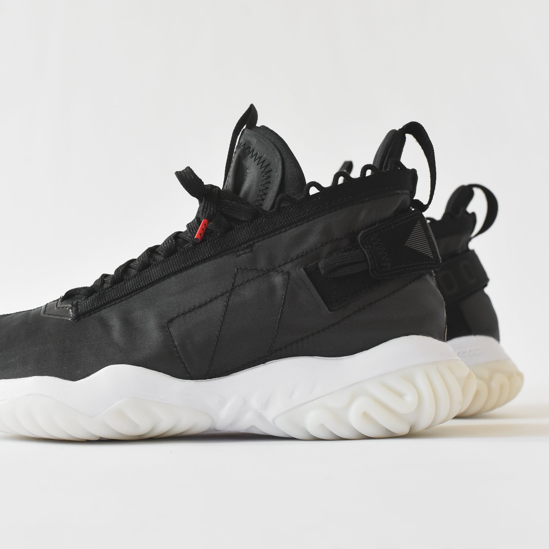 Nike Air Jordan Proto-React - Black / White