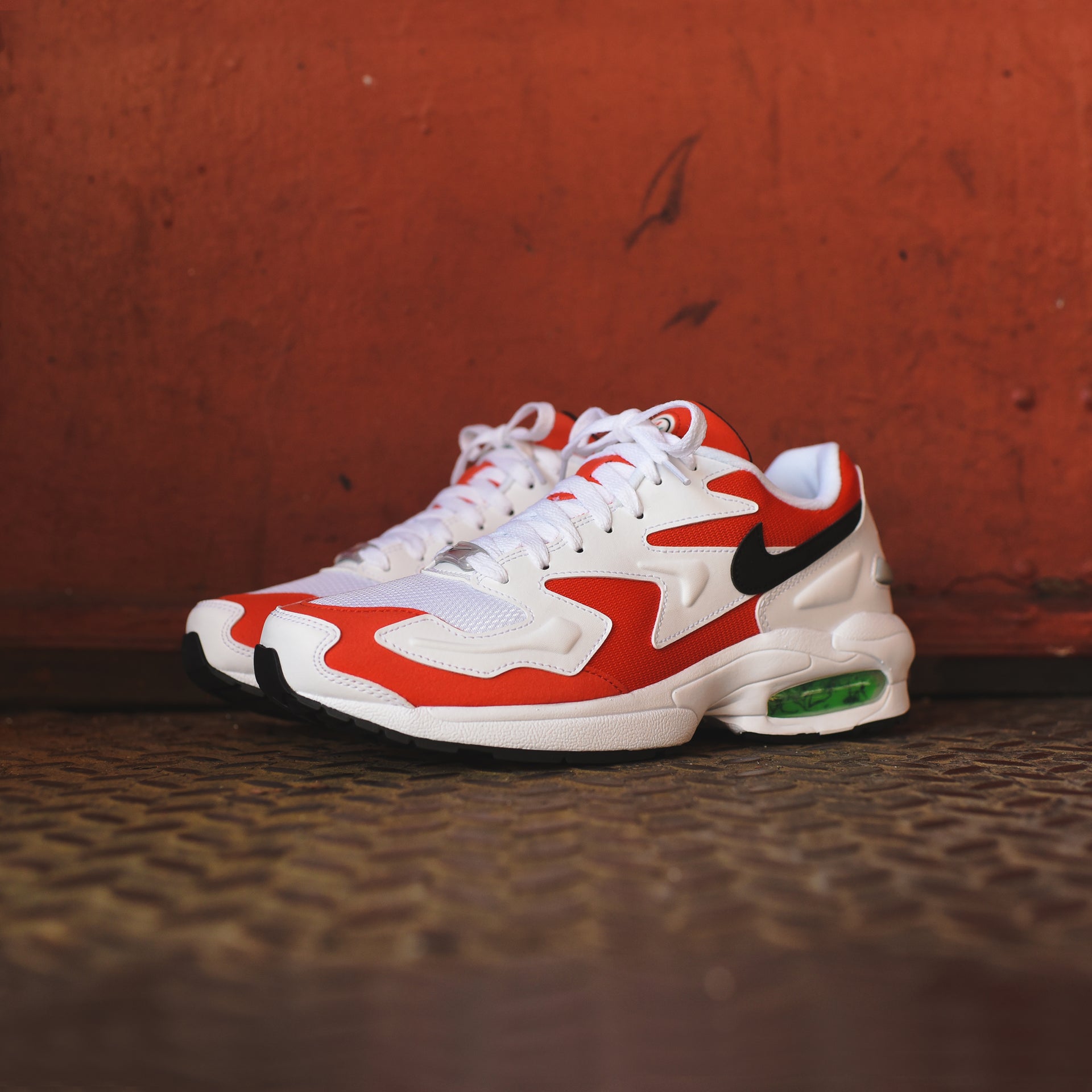 Nike Air Max Light 2 - White / Black / Habanero Red / Cool Grey