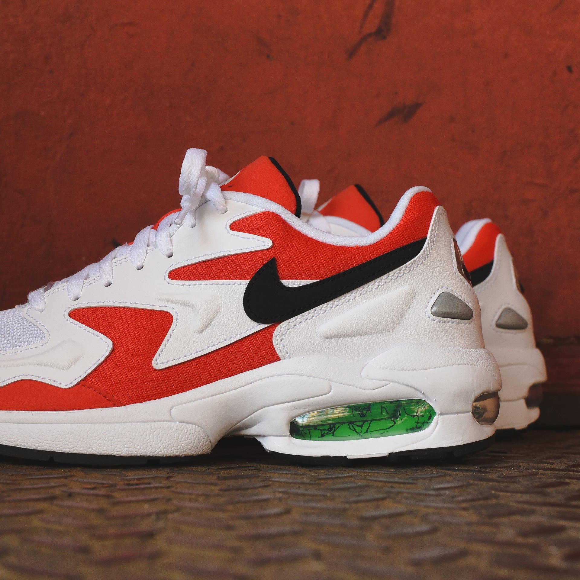 Nike Air Max Light 2 - White / Black / Habanero Red / Cool Grey