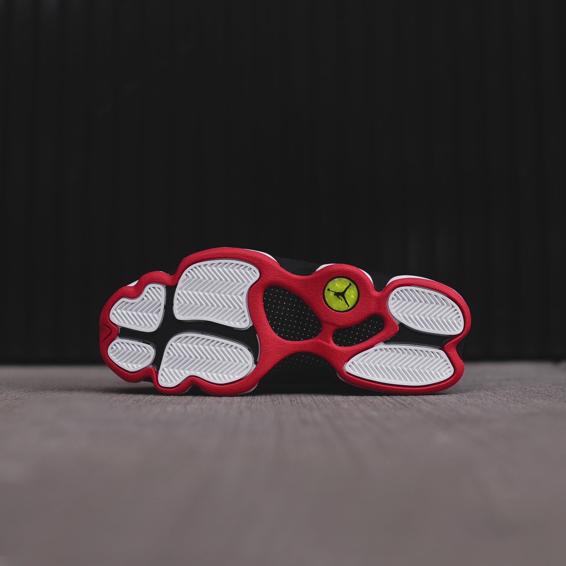 Nike Air Jordan 13 - White / Red / Black