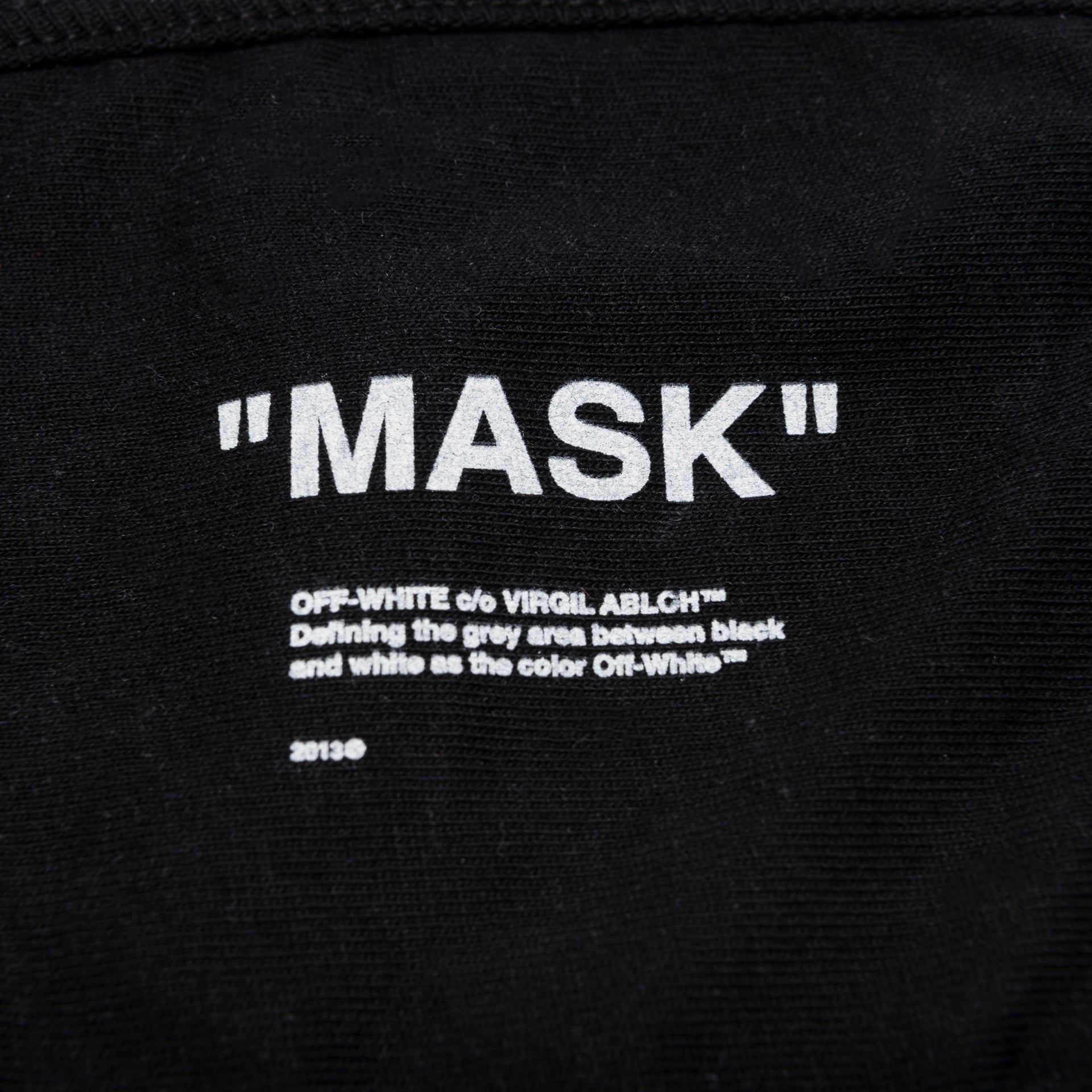 Off-White Quote Mask - Black / White