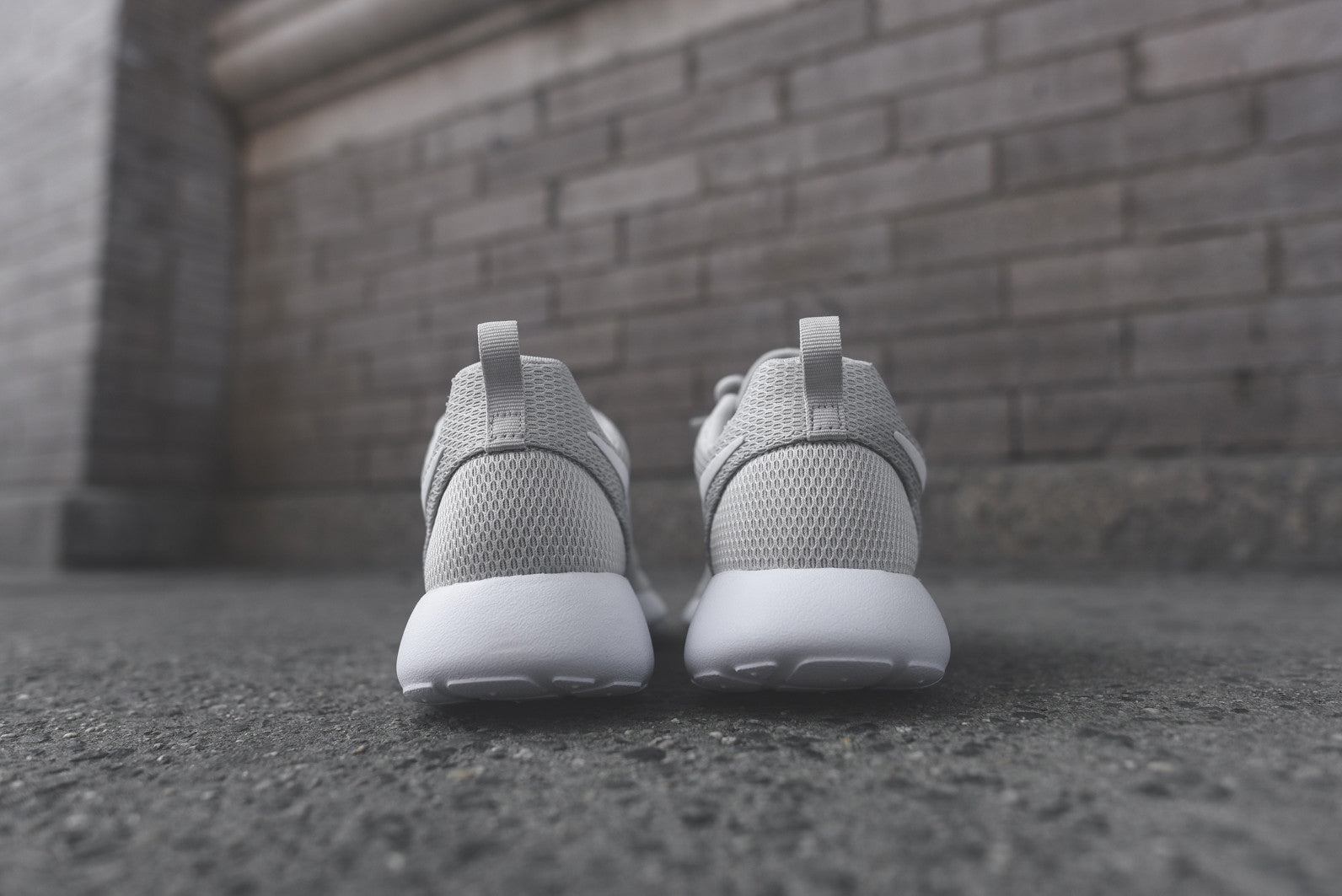 Nike WMNS Roshe One - Light Bone / White