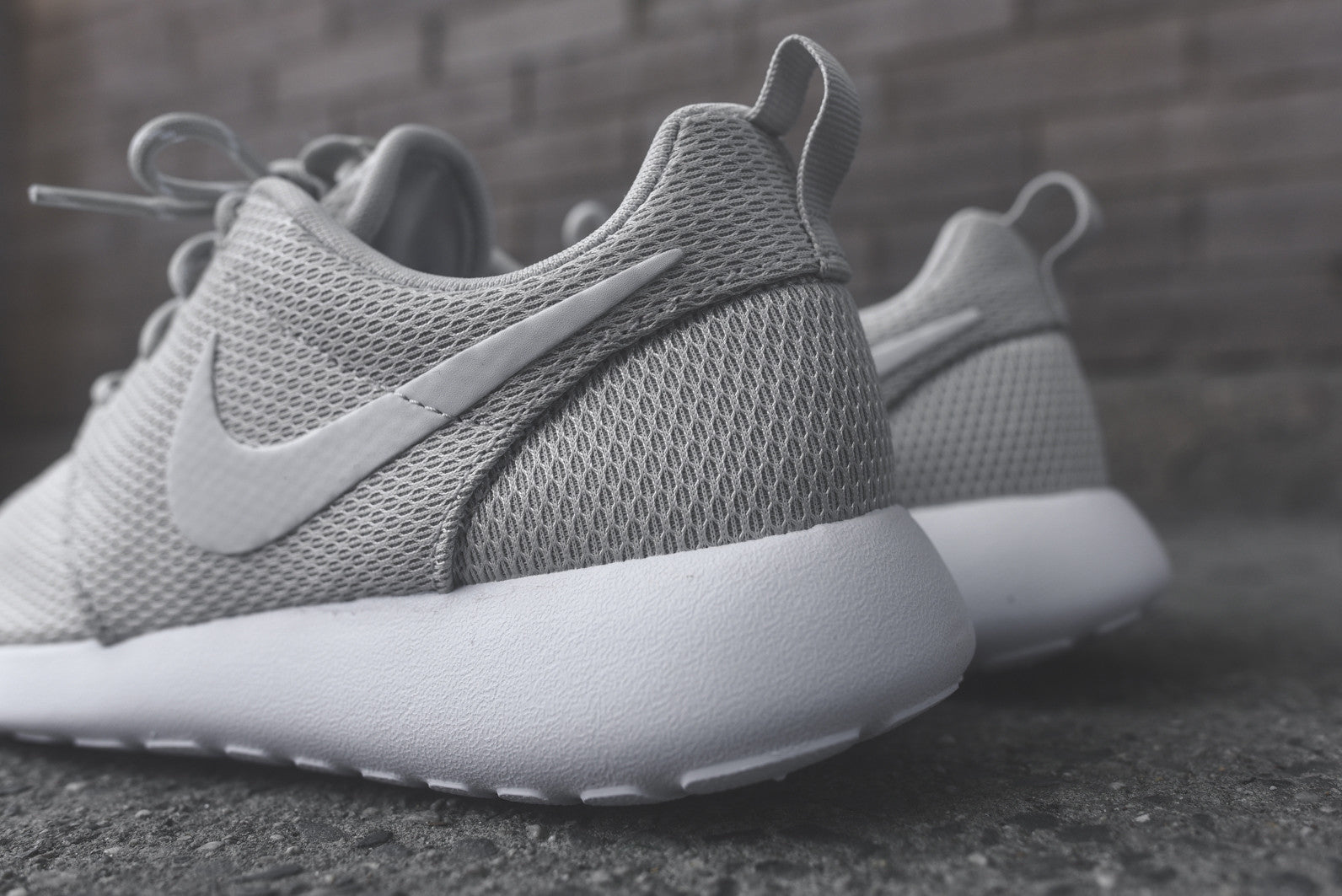 Nike WMNS Roshe One - Light Bone / White