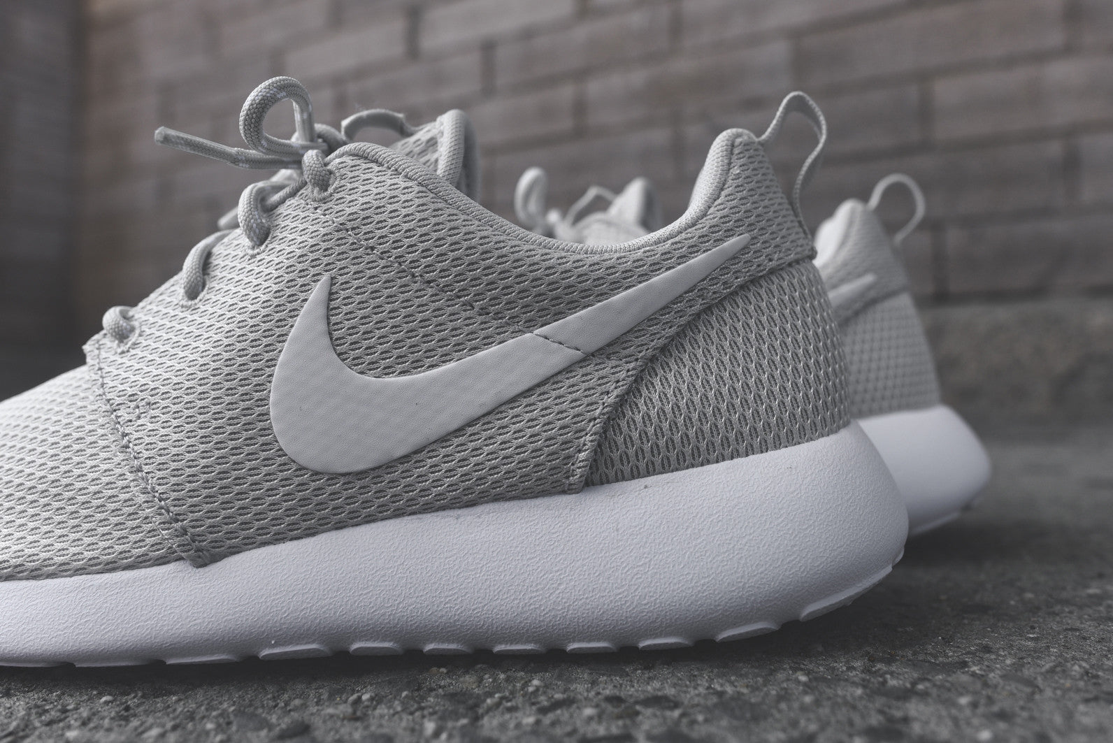 Nike WMNS Roshe One - Light Bone / White