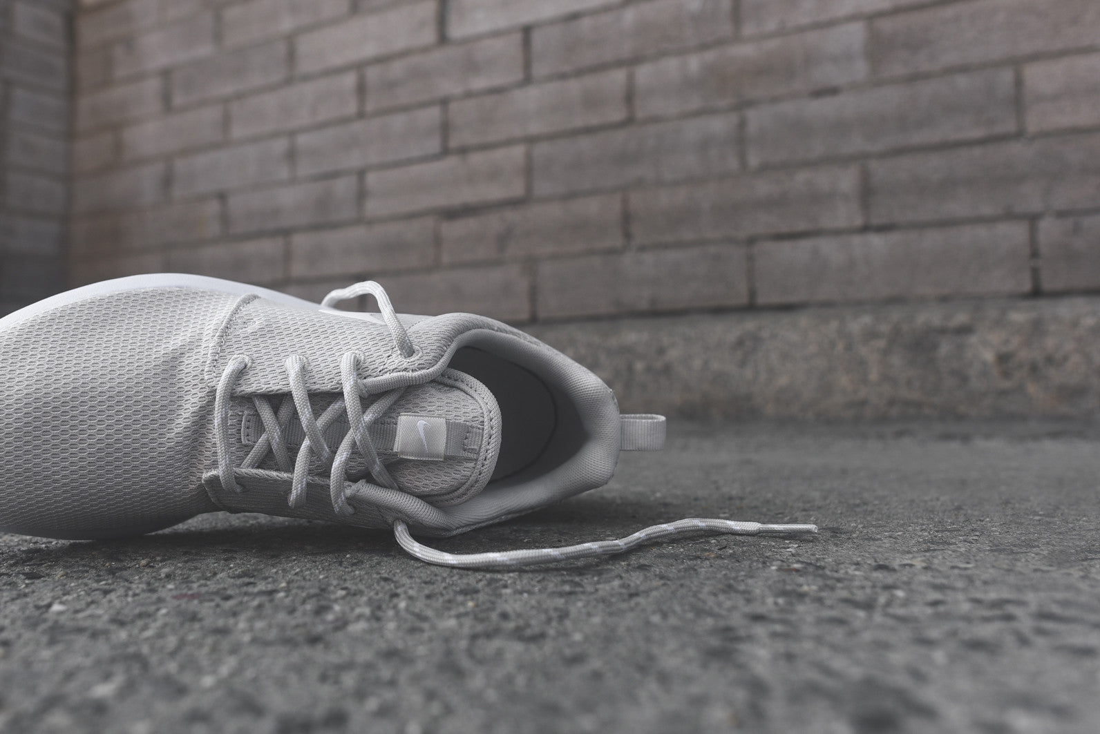 Nike WMNS Roshe One - Light Bone / White