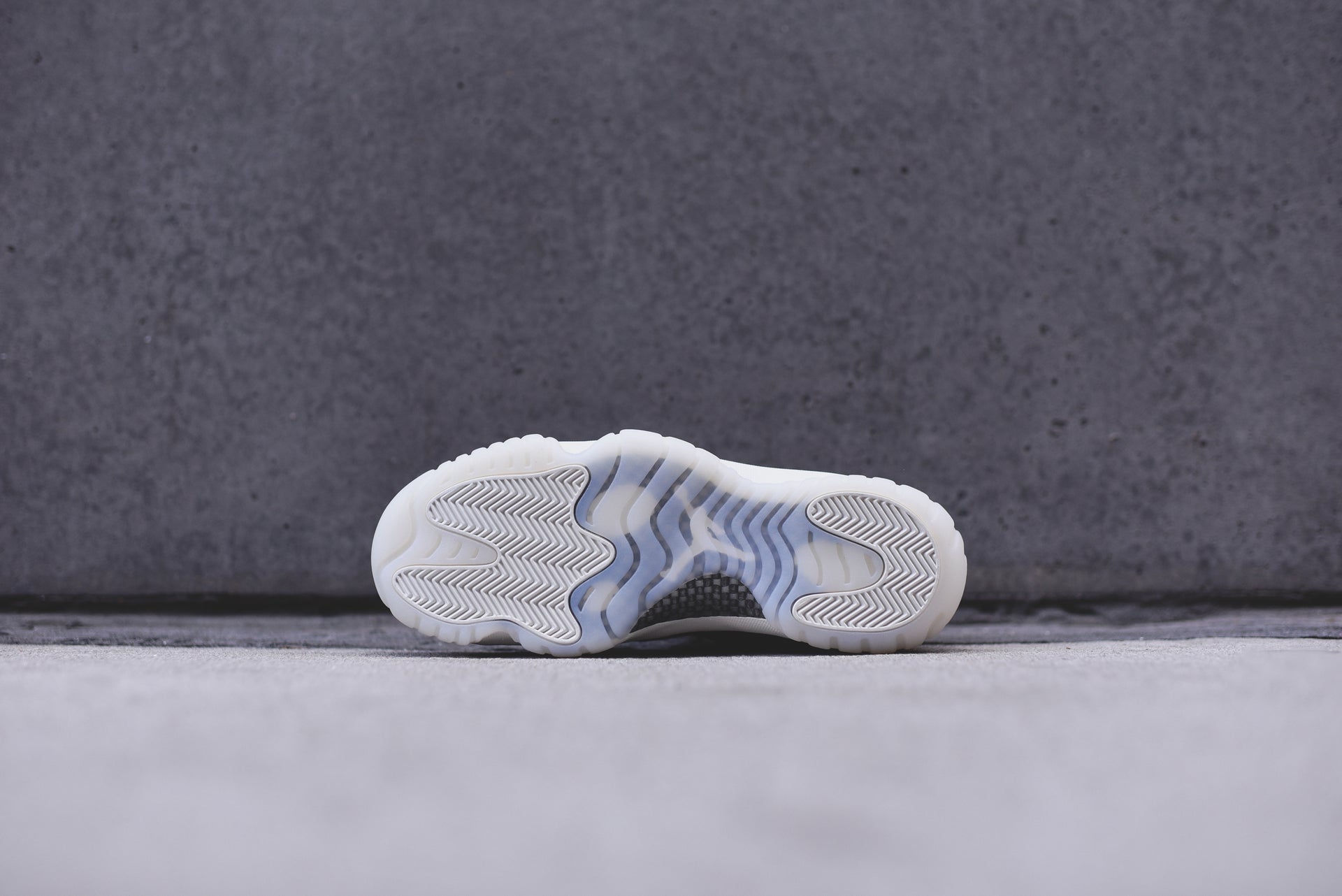 Nike Air Jordan 11 Retro Low SD - Binary Blue